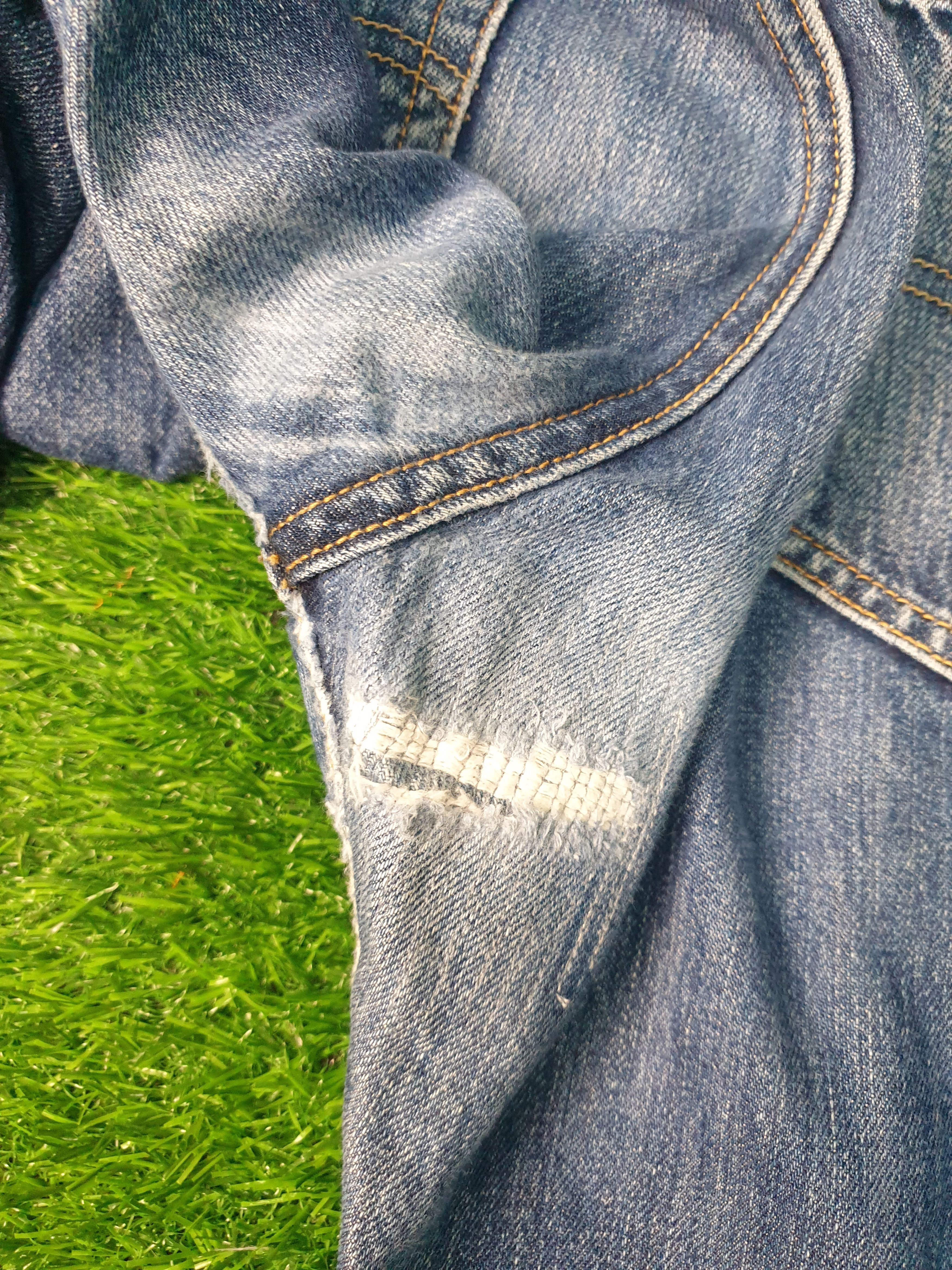 Levi's Vintage LEVIS 501 Stone Wash Distressed 31X30 Jeans L0187 Size US 31 - 10 Thumbnail