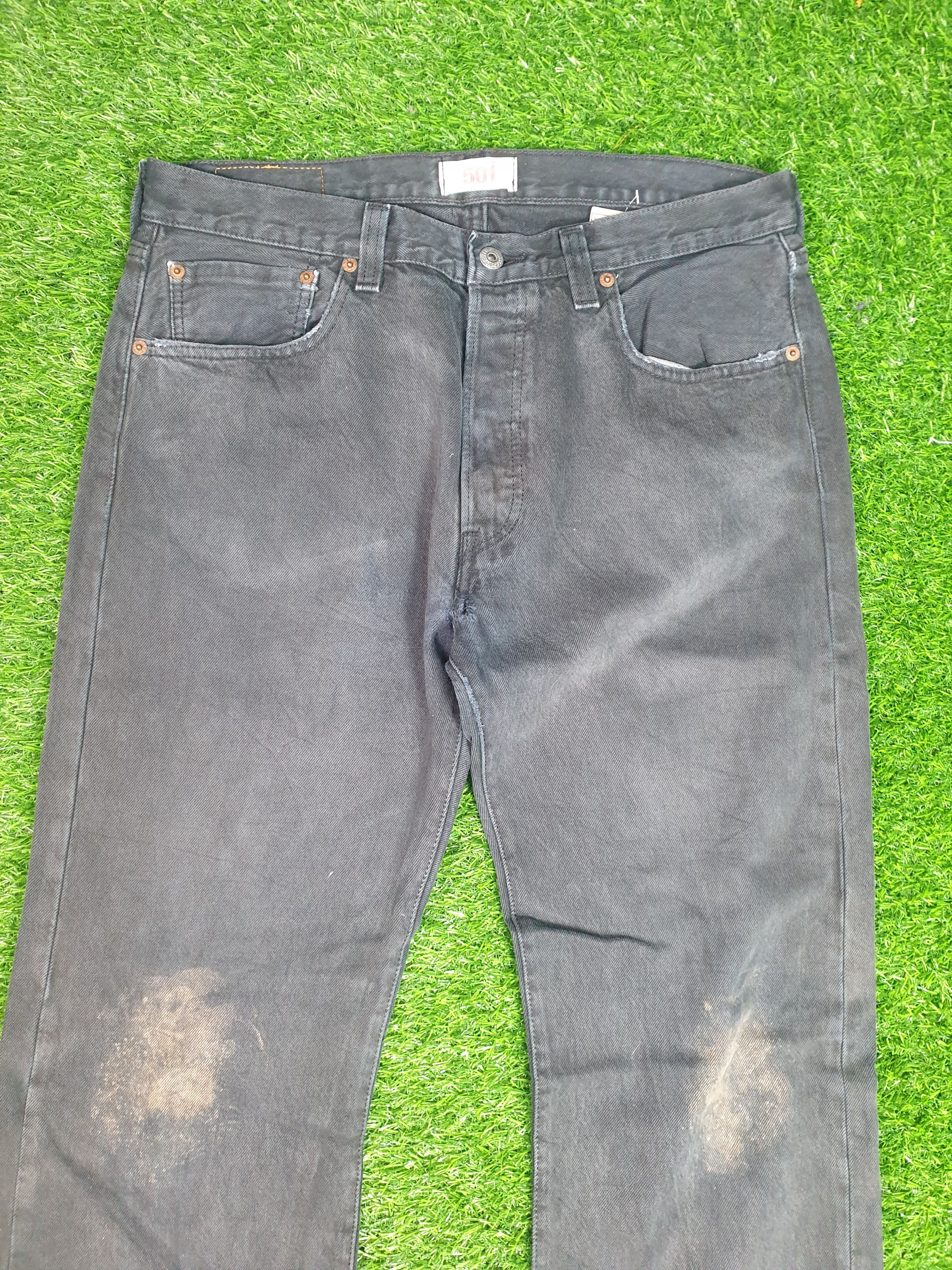 Levi's Vintage Clothing Vintage LEVIS 501 Super Black Faded Distressed Jeans L0056 Size US 34 / EU 50 - 5 Thumbnail