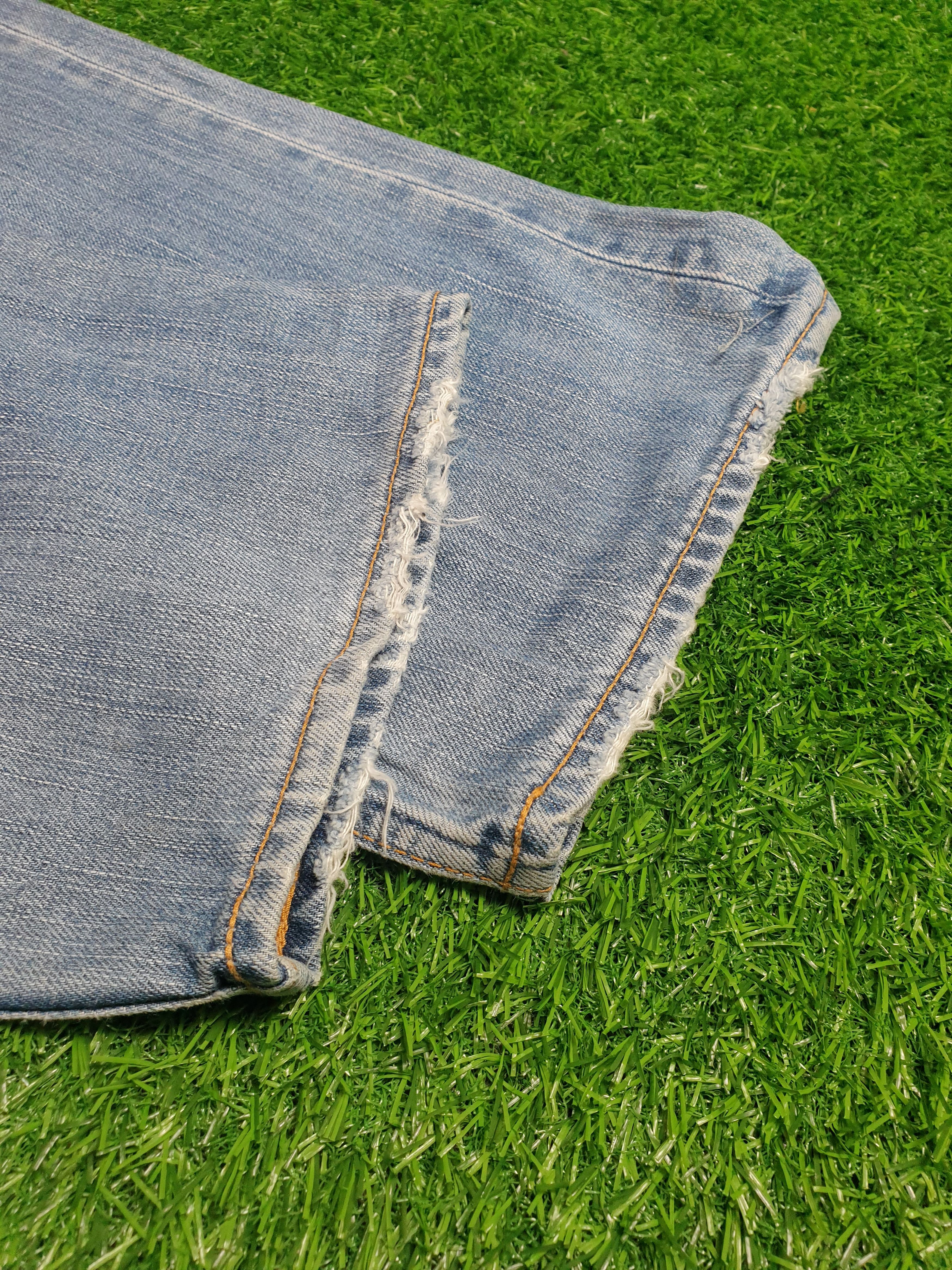Levi's Vintage LEVIS 703 Faded Distressed Size 34X33 Jeans L0115 Size US 34 / EU 50 - 12 Thumbnail