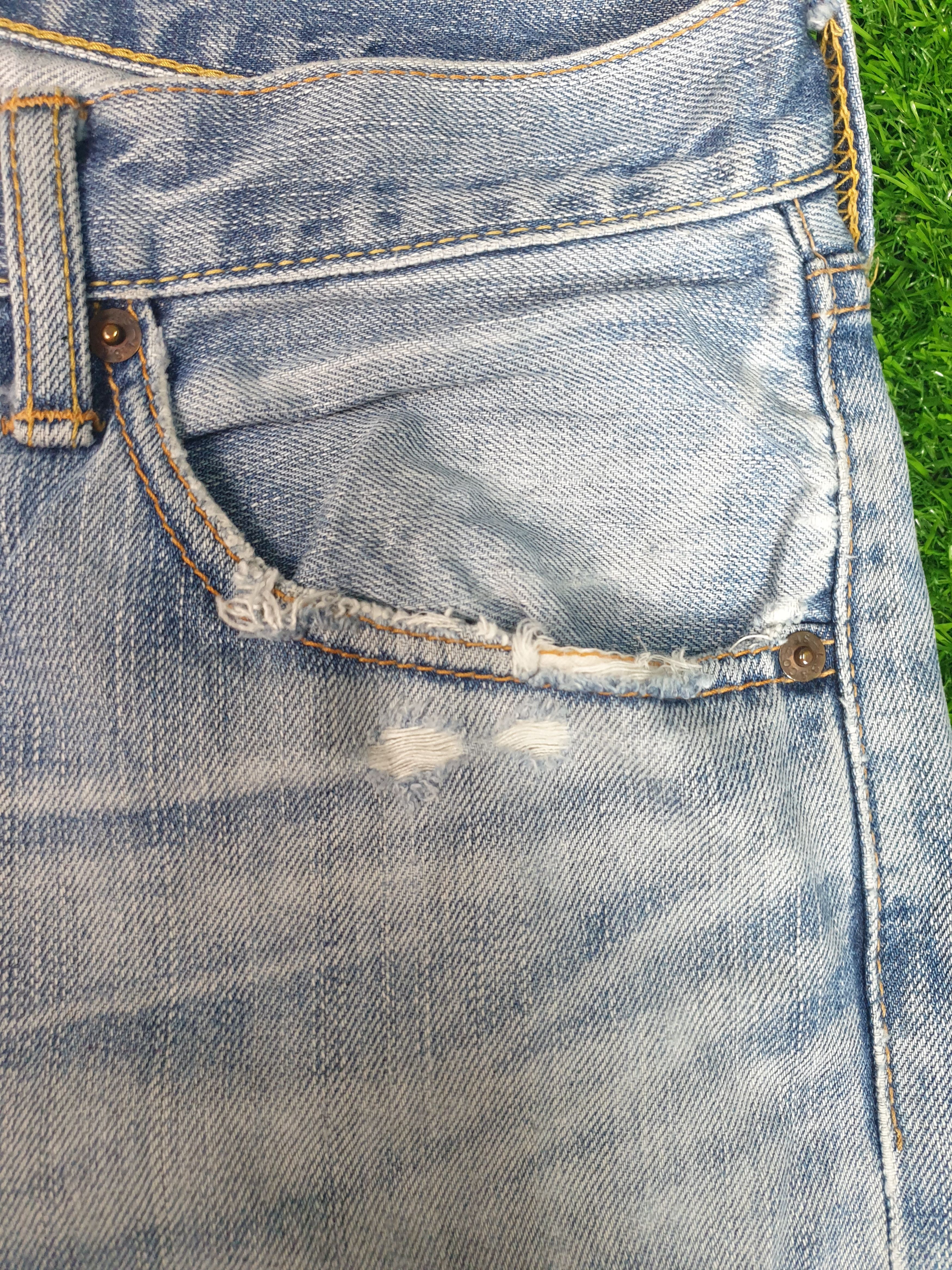 Levi's Vintage LEVIS 703 Faded Distressed Size 34X33 Jeans L0115 Size US 34 / EU 50 - 8 Thumbnail