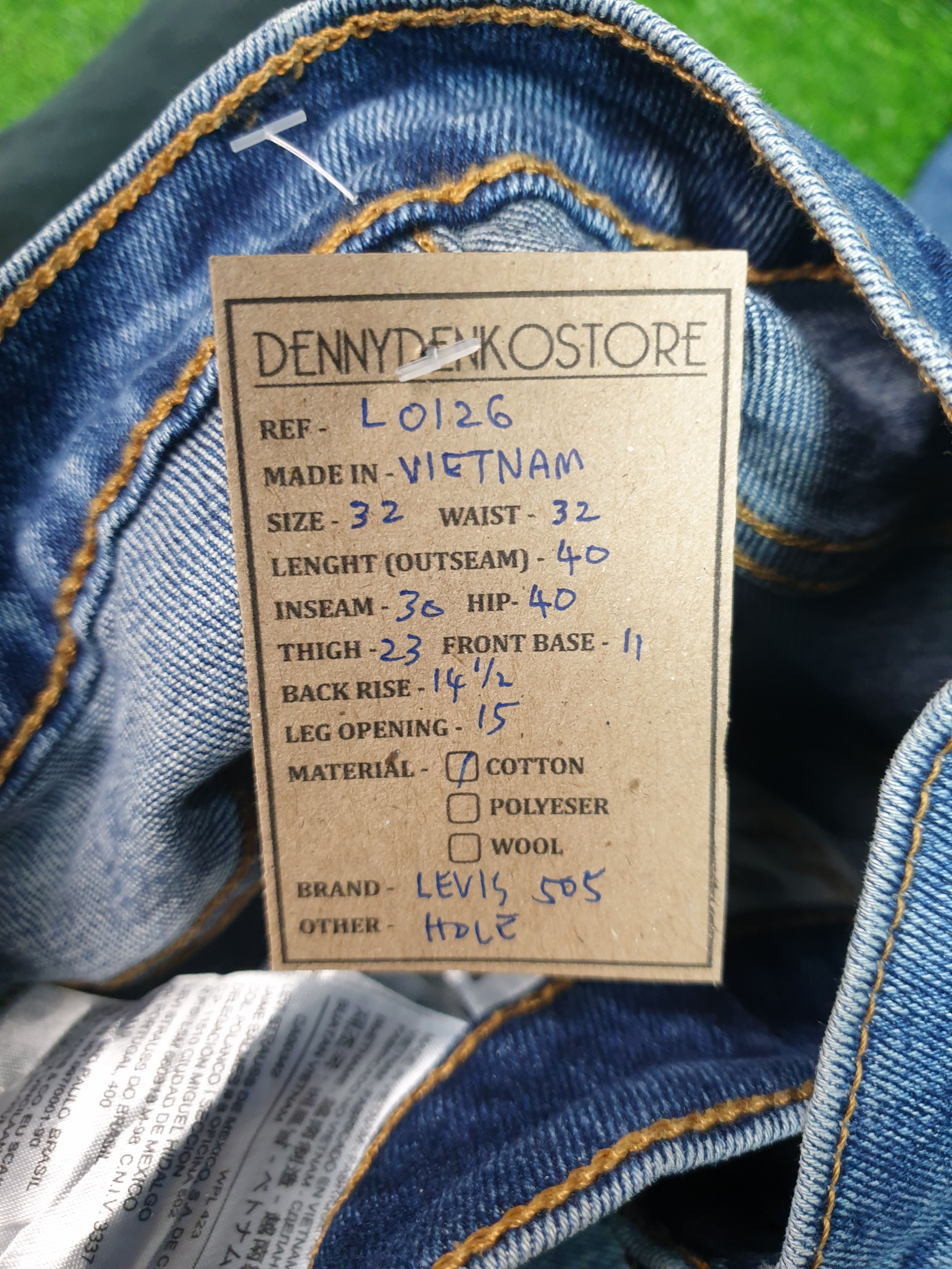 Levi's Vintage Clothing Vintage LEVIS 505 Medium Wash Faded Size 32X30 Jeans L0126 Size US 32 / EU 48 - 12 Thumbnail