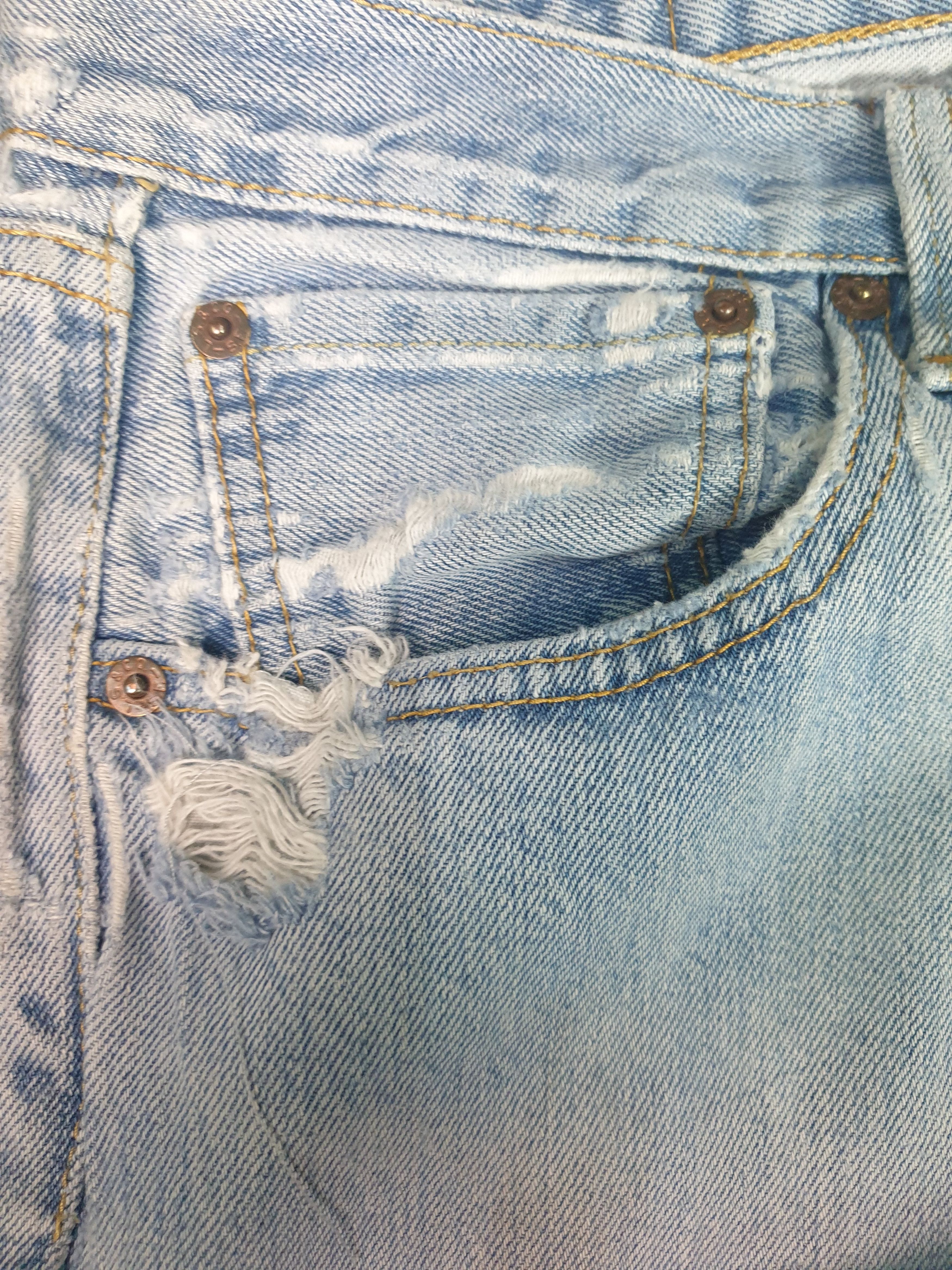 Levi's LEVIS 501 Light Wash Distressed Size 35X30.5 Jeans L0172 Size US 35 - 7 Thumbnail
