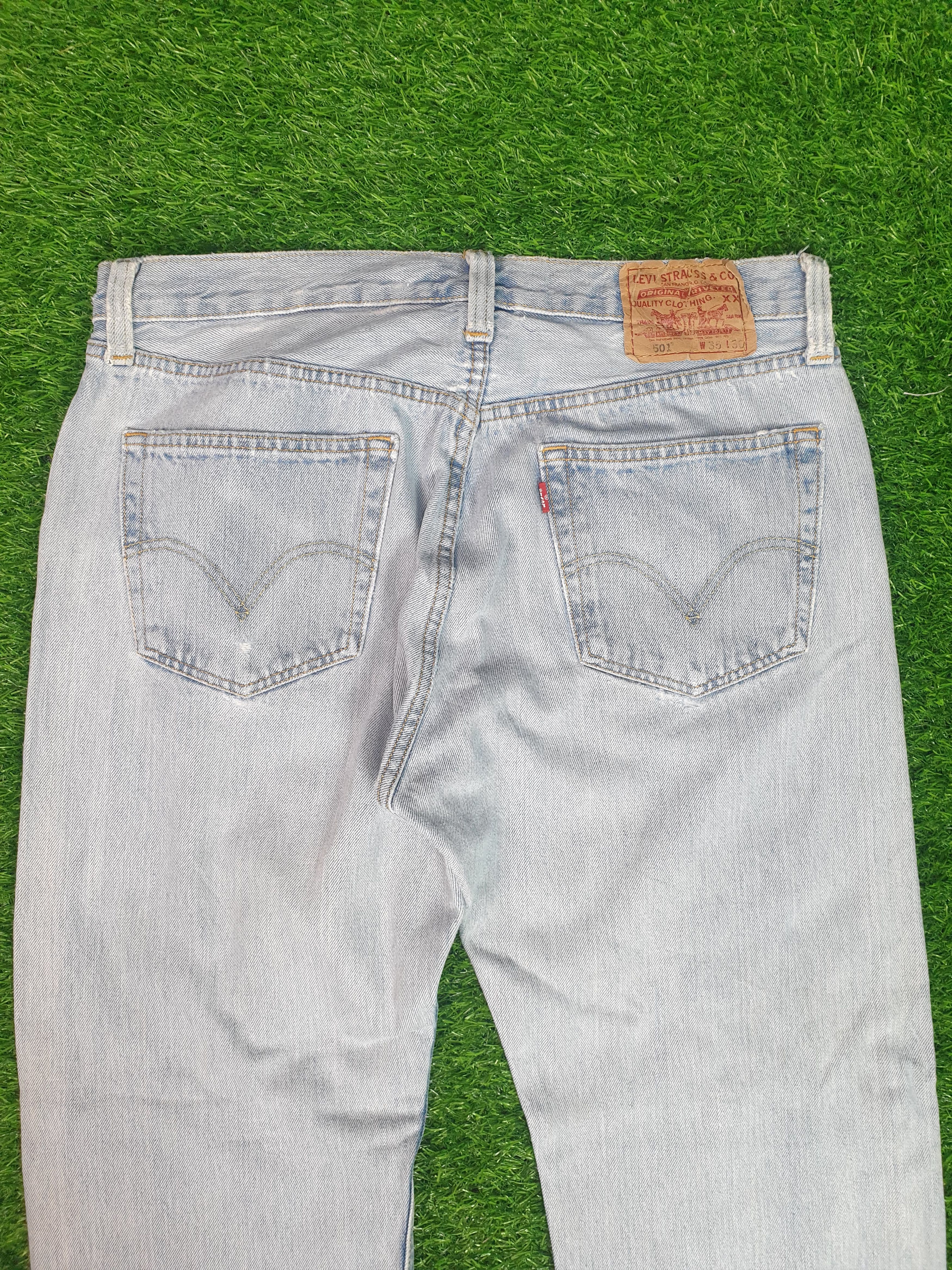 Levi's LEVIS 501 Light Wash Distressed Size 35X30.5 Jeans L0172 Size US 35 - 5 Thumbnail