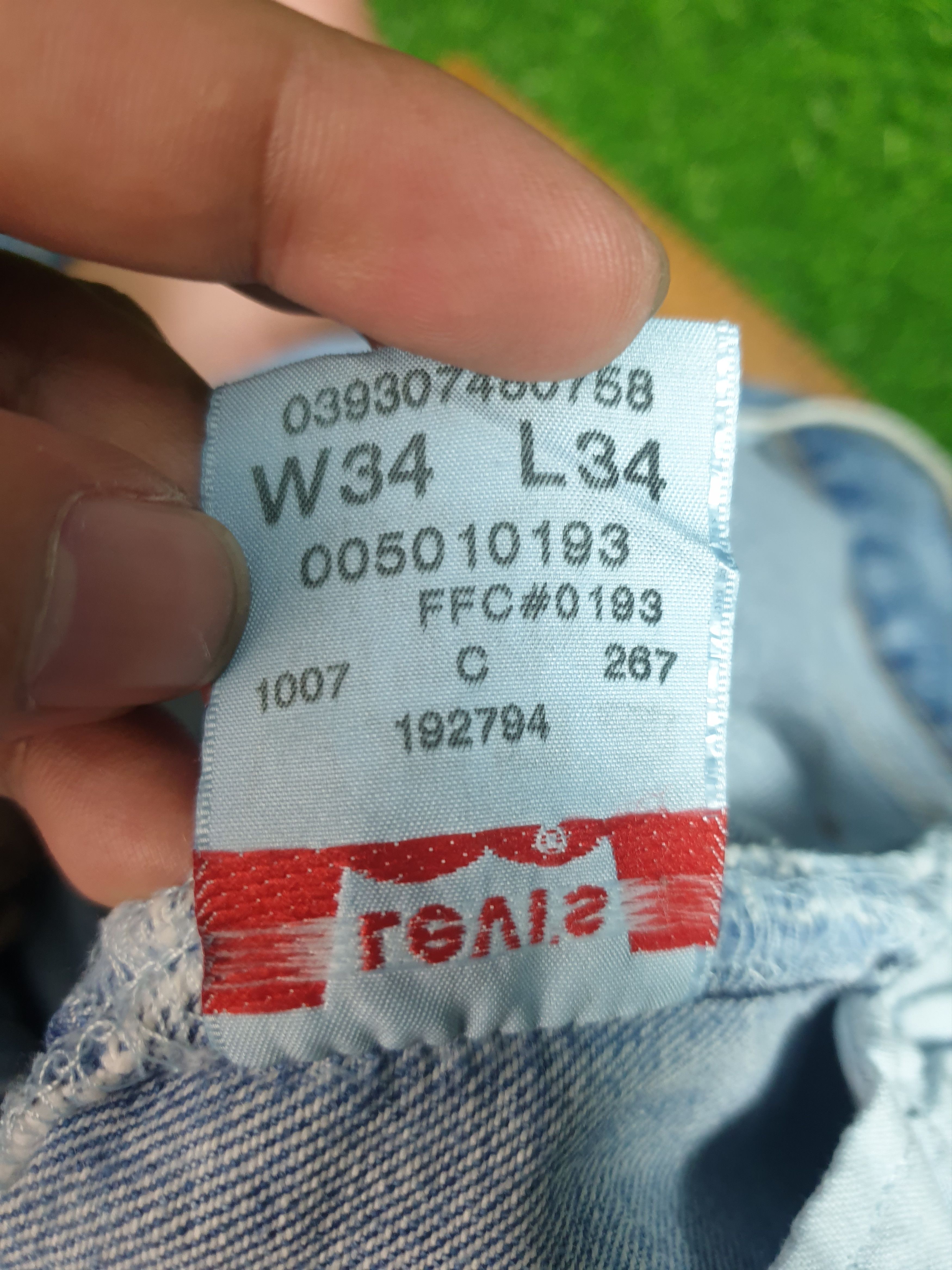 Levi's LEVIS 501 Light Wash Distressed Size 34X32 Jeans L0167 Size US 35 - 11 Thumbnail