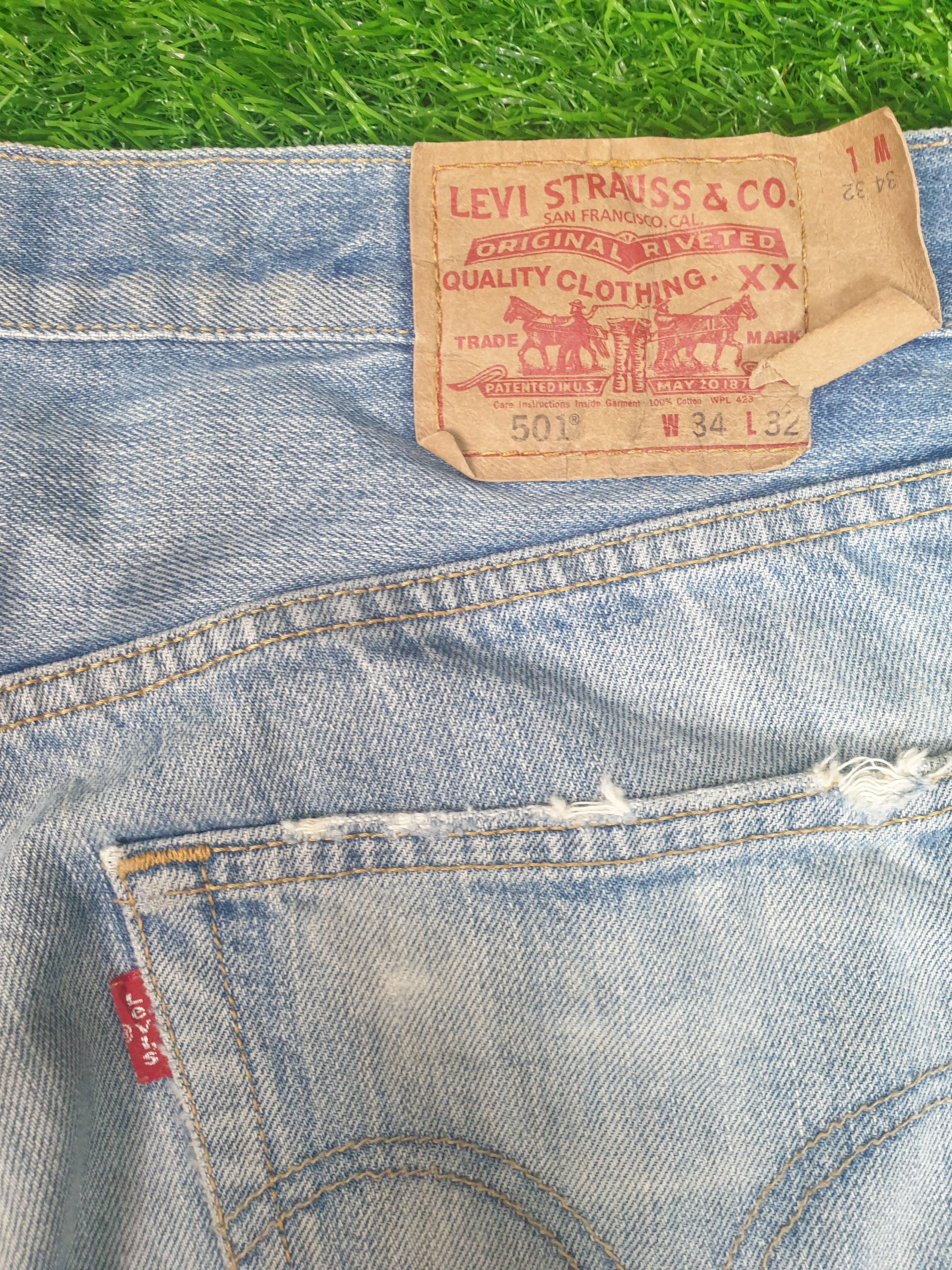 Levi's LEVIS 501 Stone Wash Distressed Size 34X31 Jeans L0180 Size US 34 / EU 50 - 11 Thumbnail