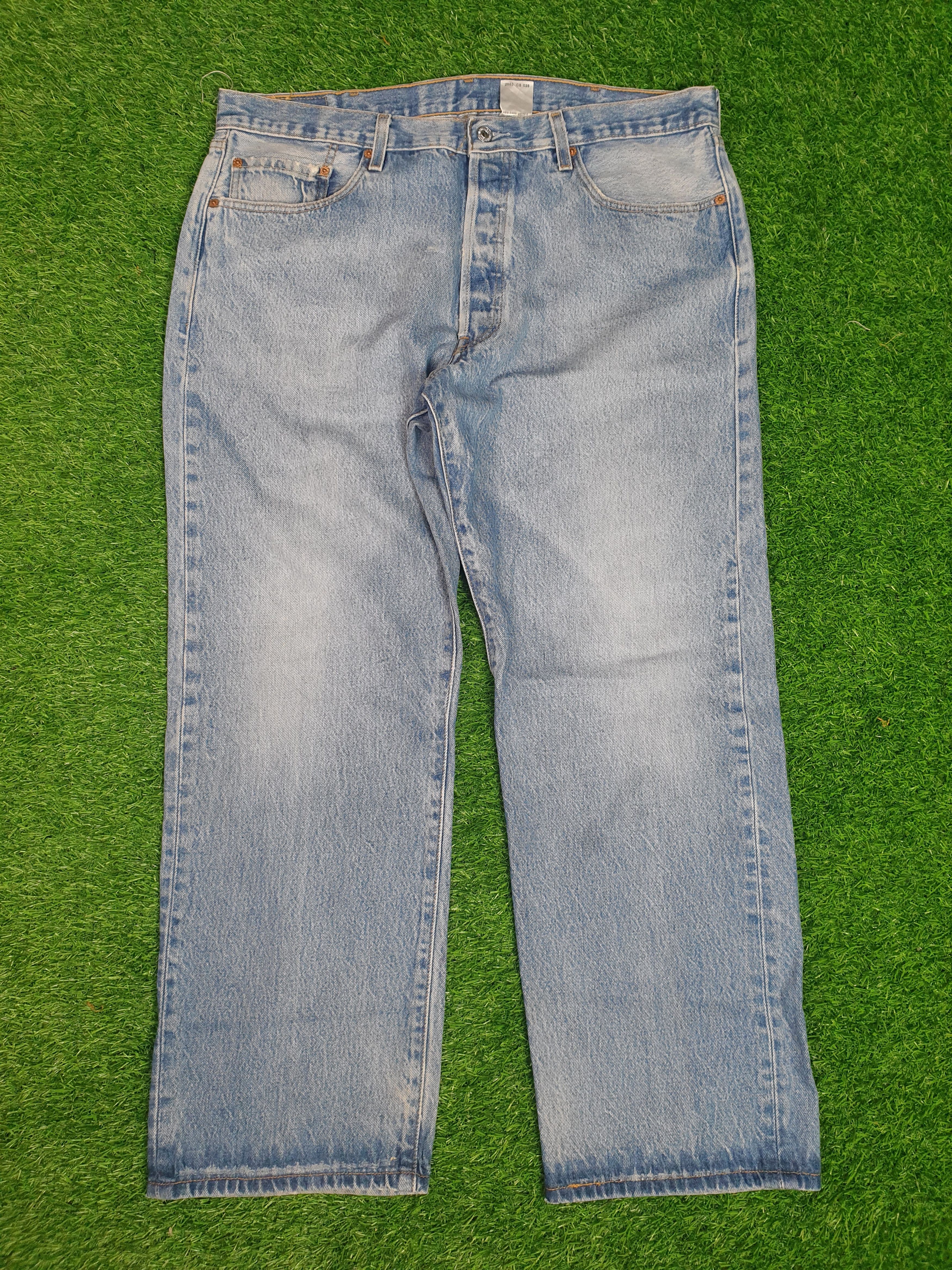 Levi's Vintage LEVIS 501 Light Wash Faded 38X29.5 Jeans L0066 Size US 38 / EU 54 - 1 Thumbnail