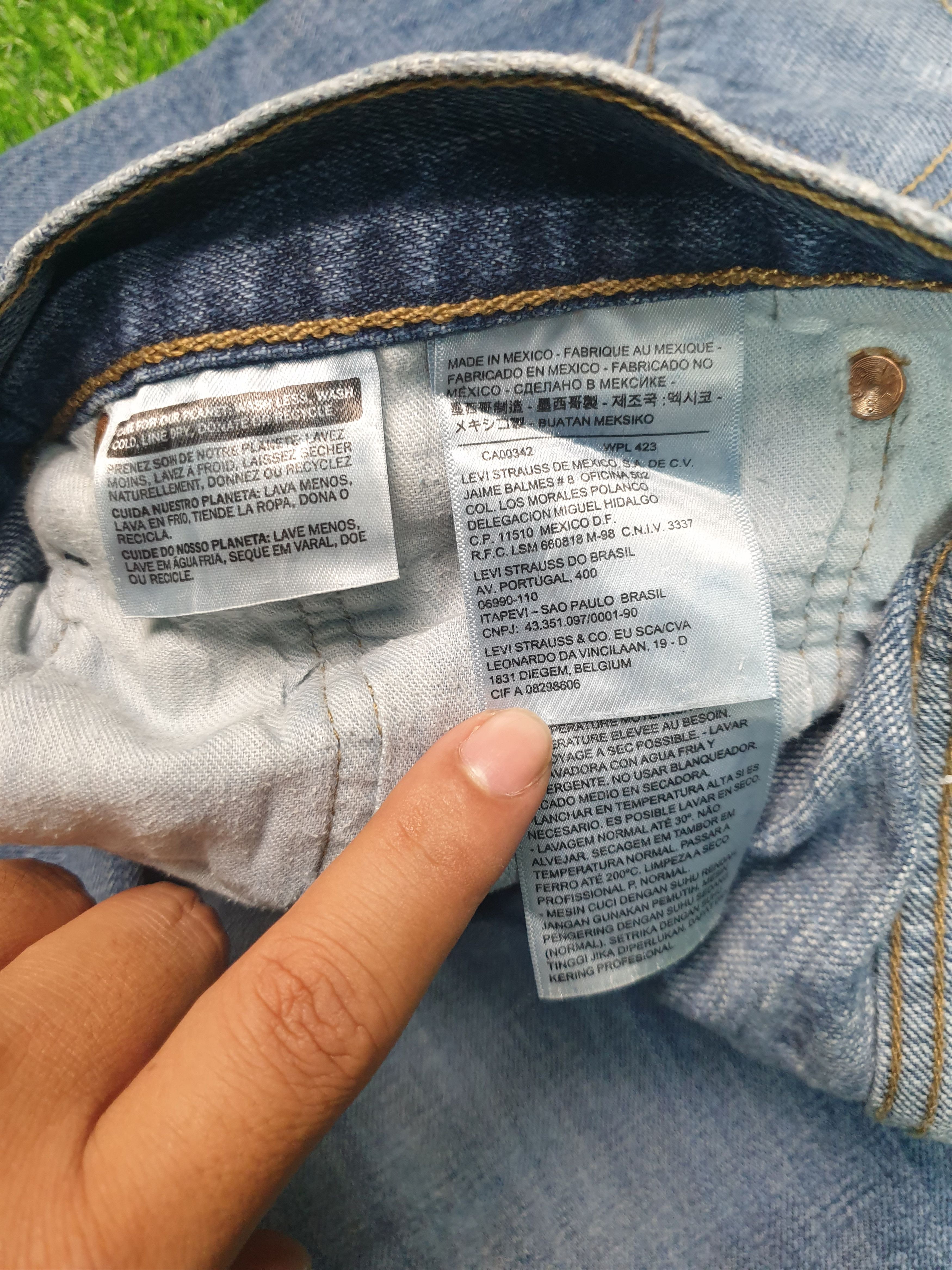Levi's LEVIS 501 Faded Distressed Size 38X31 Jeans L0061 Size US 38 / EU 54 - 12 Thumbnail