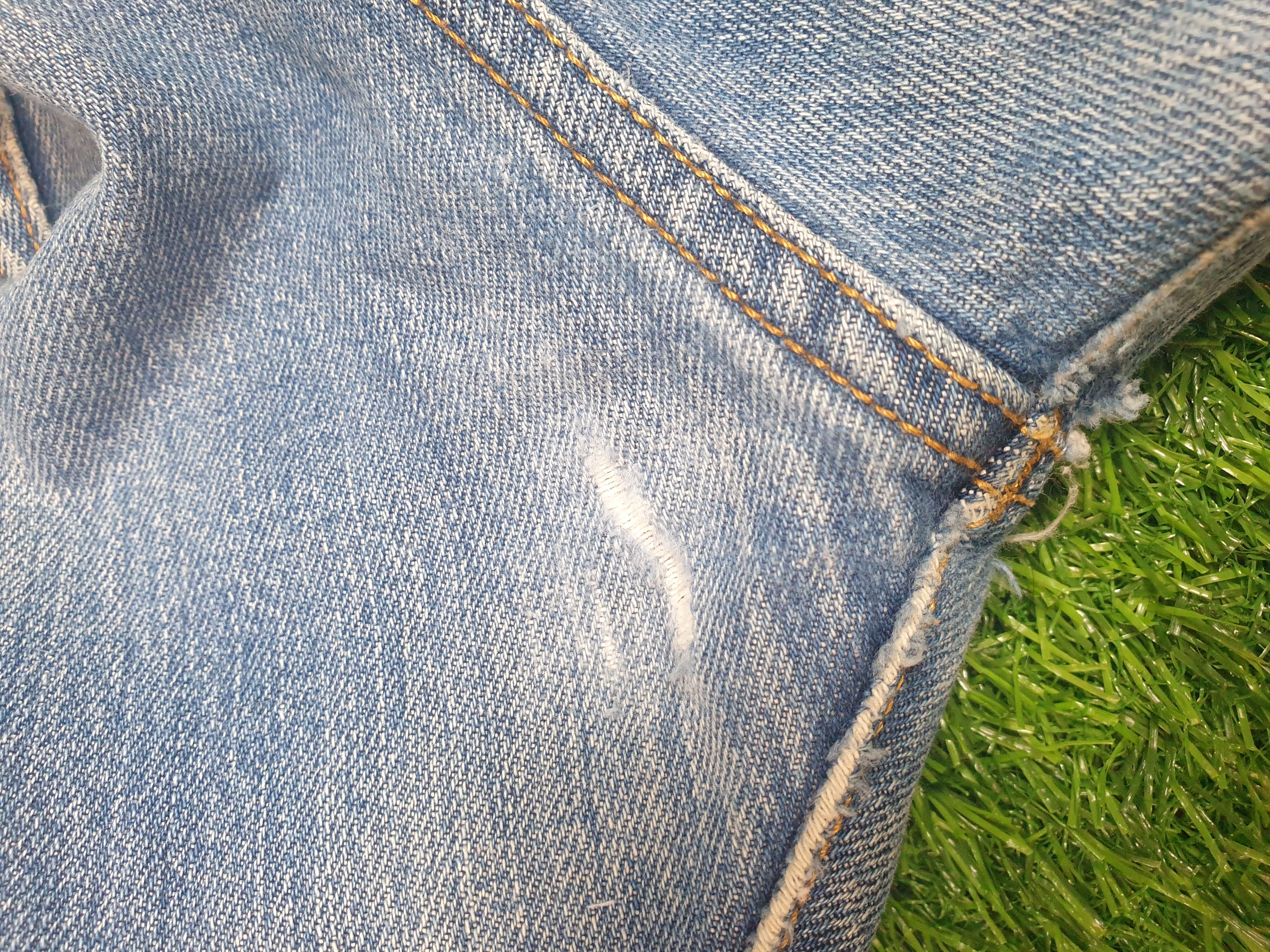 Levi's LEVIS 501 Sun Faded Distressed Size 32X30 Jeans L0182 Size US 32 / EU 48 - 7 Thumbnail