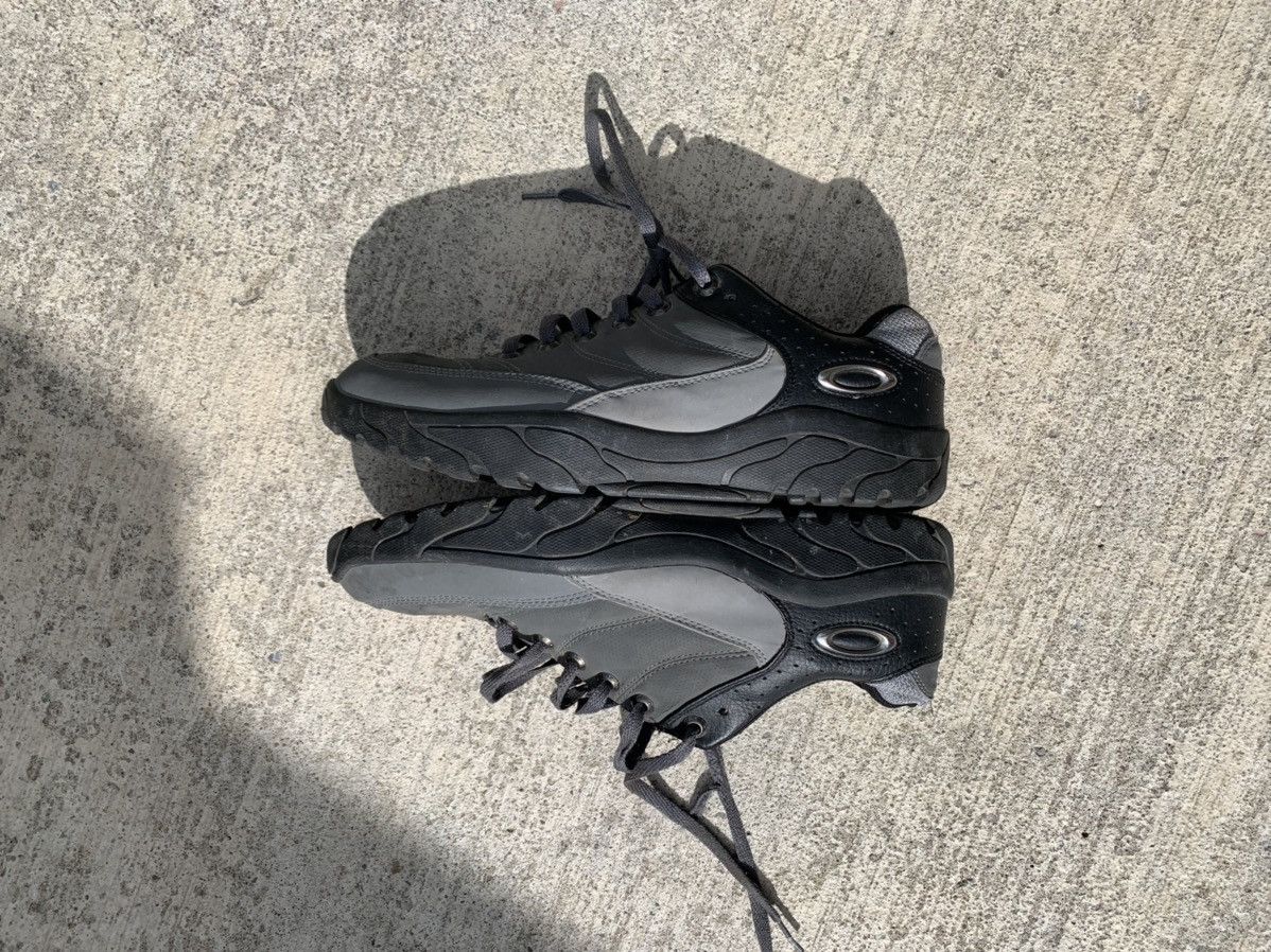 Oakley × Vintage 2000s Vintage Oakley Cycling Clip Sneaker Gray Black Skater Size US 10.5 / EU 43-44 - 7 Thumbnail