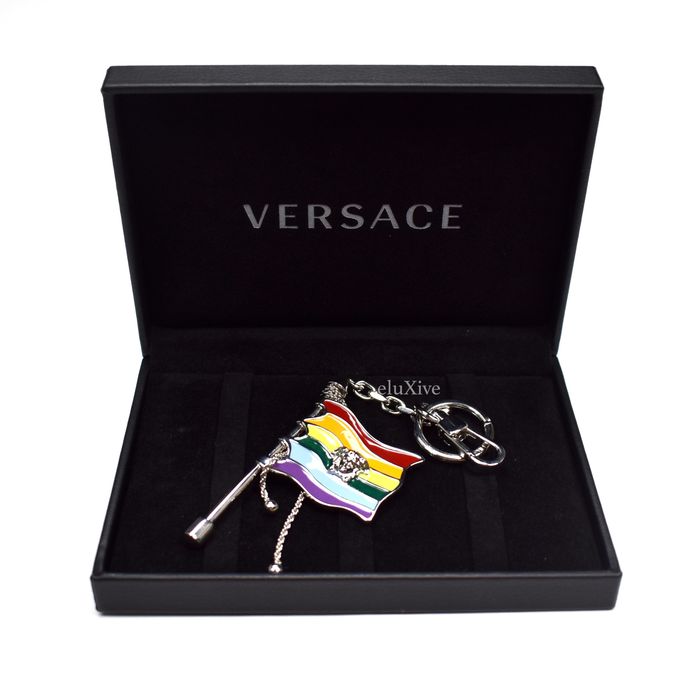 Versace Medusa Logo Rainbow Flag Keychain NWT Size ONE SIZE - 1 Preview