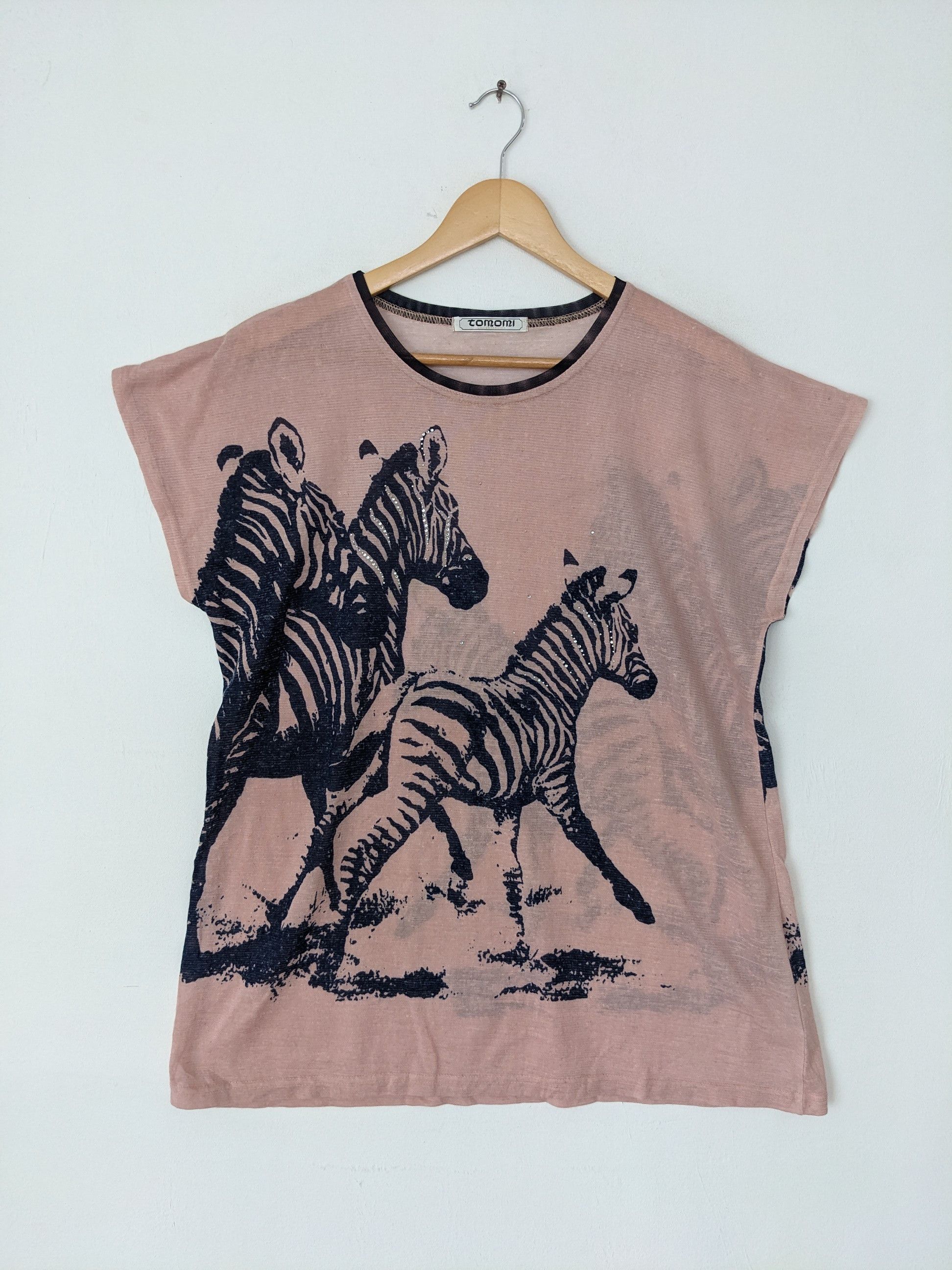image of Animal Tee Vintage Zebra Animal Printed Shirt Sleeveless By Tomomi in Peach, Women's (Size Medium)