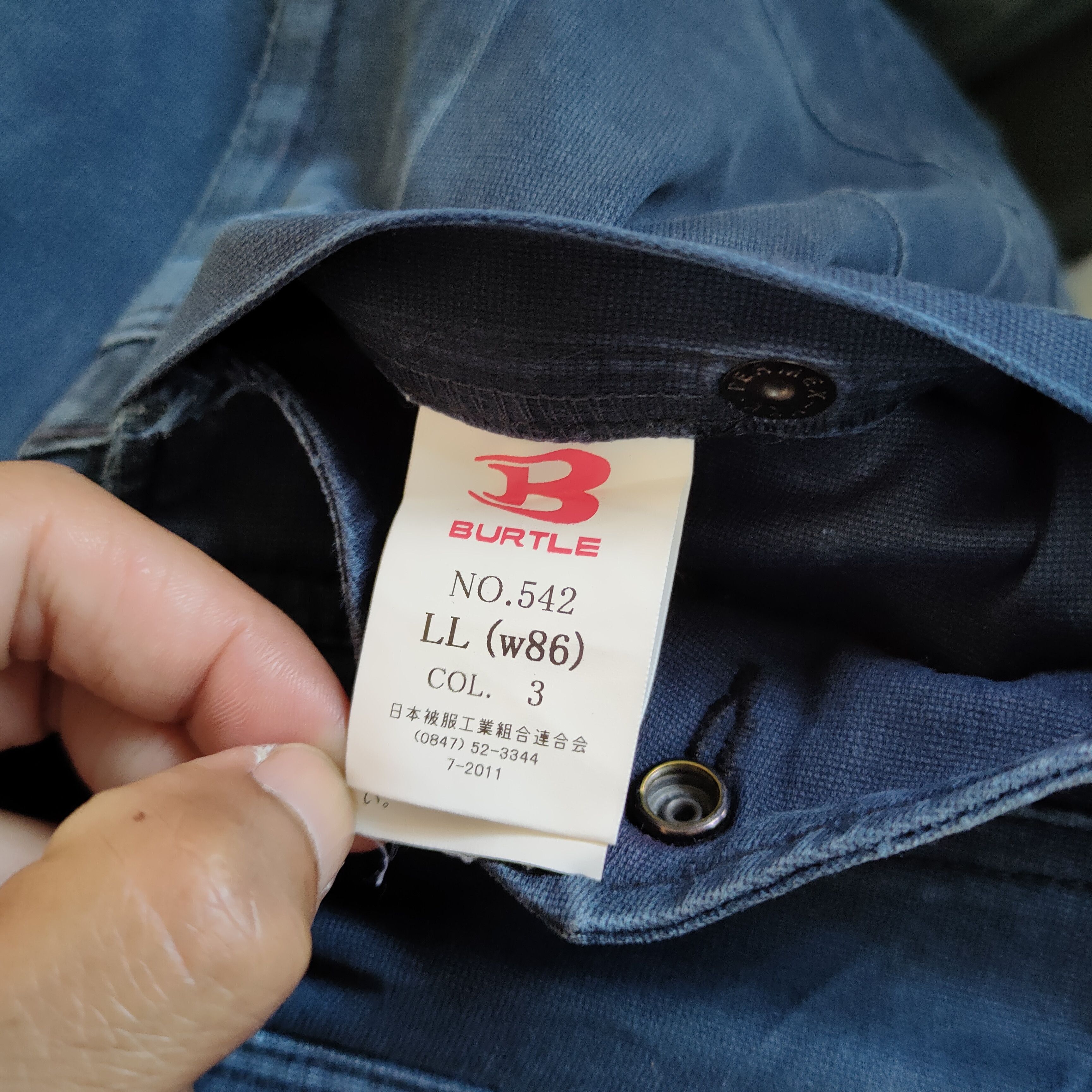 Japanese Brand JAPANESE BRAND FADED VINTAGE CARGO PANTS DAMAGE KNEE Size US 32 / EU 48 - 14 Thumbnail