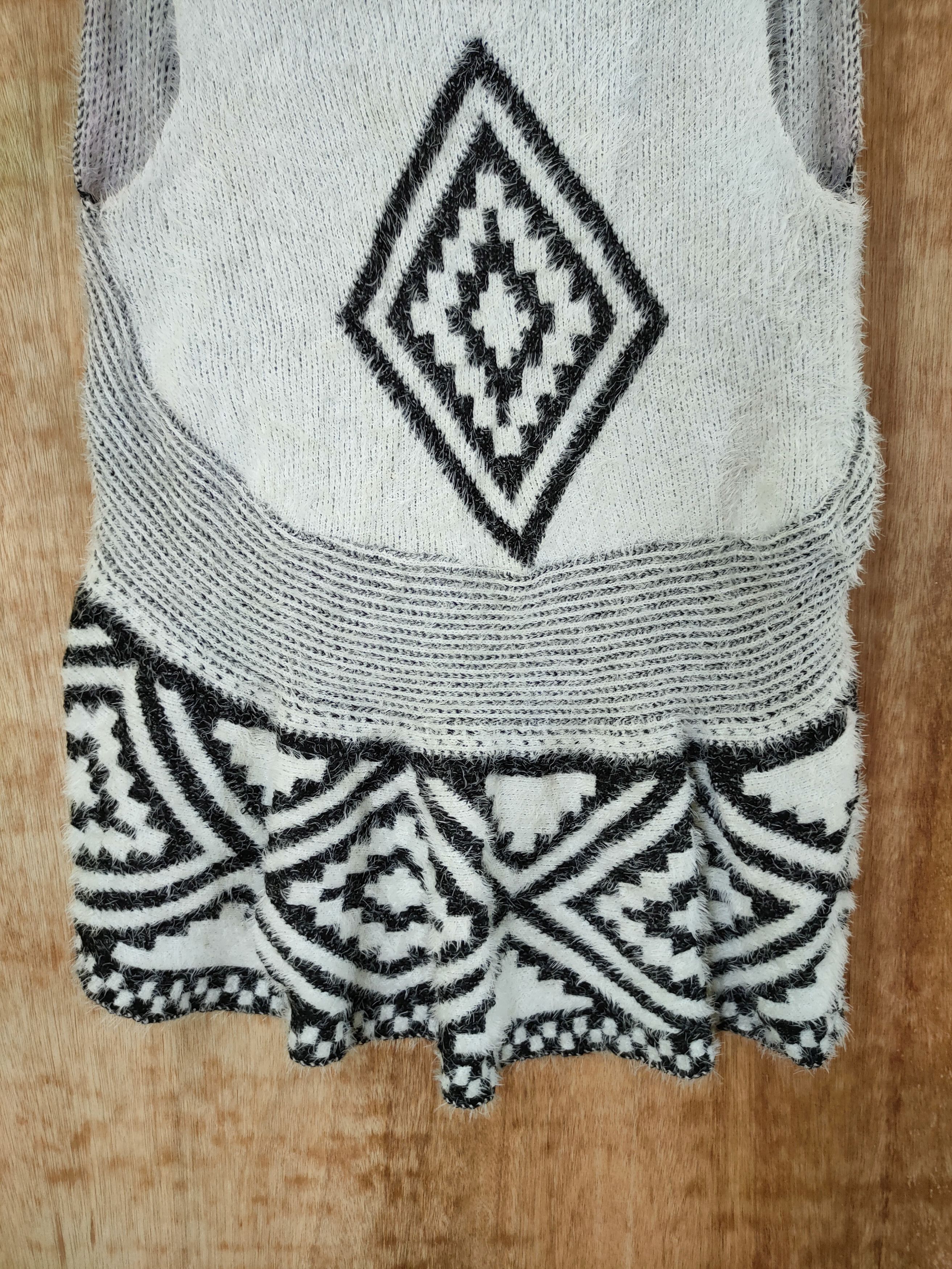 Vintage DL Navajo cardigan vest mohair fur shaggy japan #46-508 Size US S / EU 44-46 / 1 - 2 Thumbnail