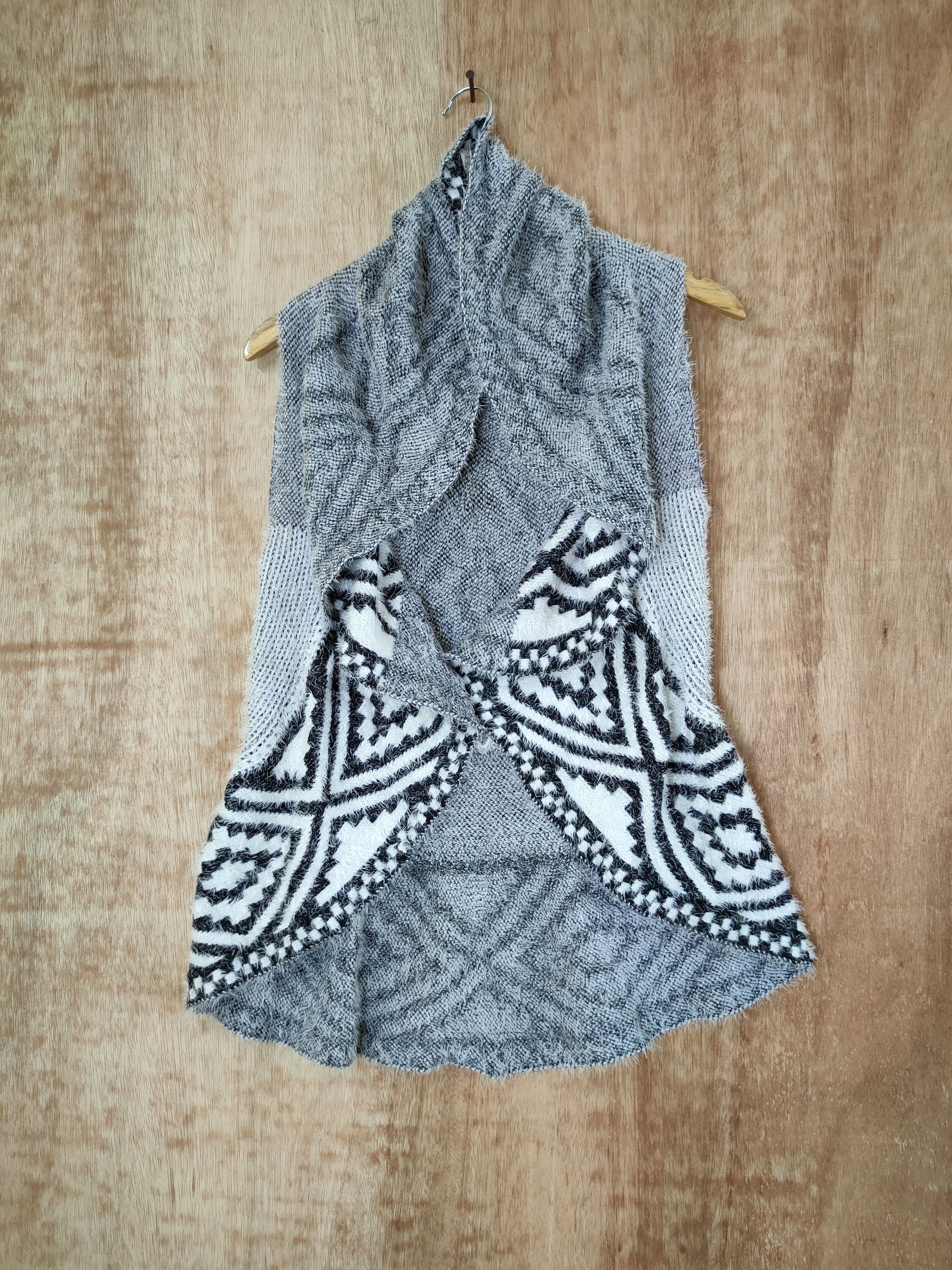 Vintage DL Navajo cardigan vest mohair fur shaggy japan #46-508 Size US S / EU 44-46 / 1 - 4 Thumbnail