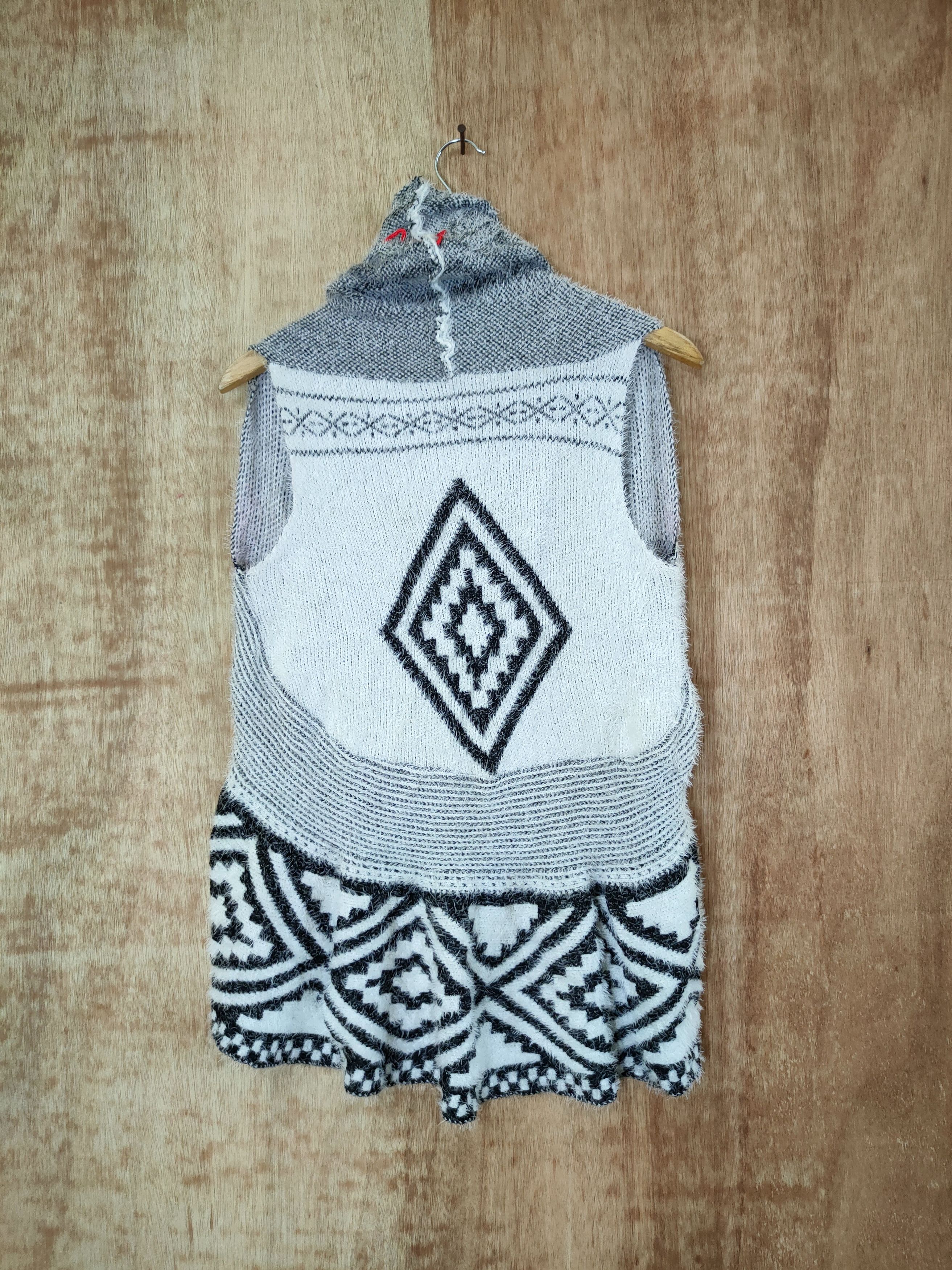 image of Aran Isles Knitwear x Navajo Cardigan Vest Mohair Fur Shaggy Japan 46- in Black/White (Size Small)
