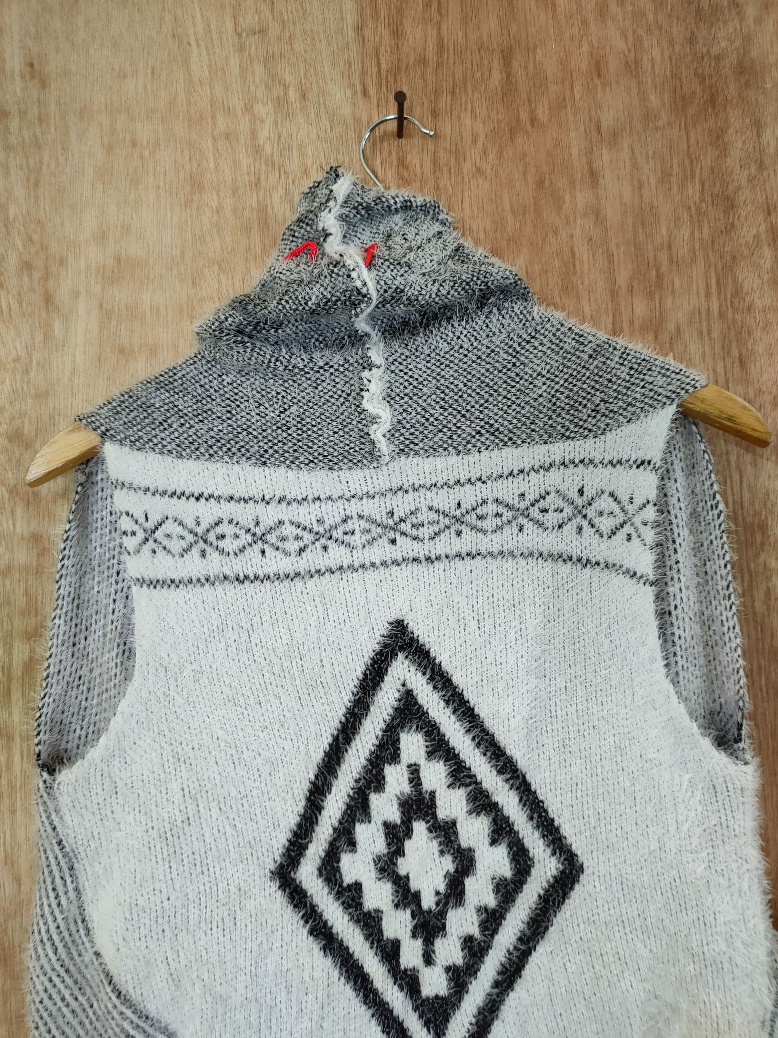 Vintage DL Navajo cardigan vest mohair fur shaggy japan #46-508 Size US S / EU 44-46 / 1 - 3 Thumbnail