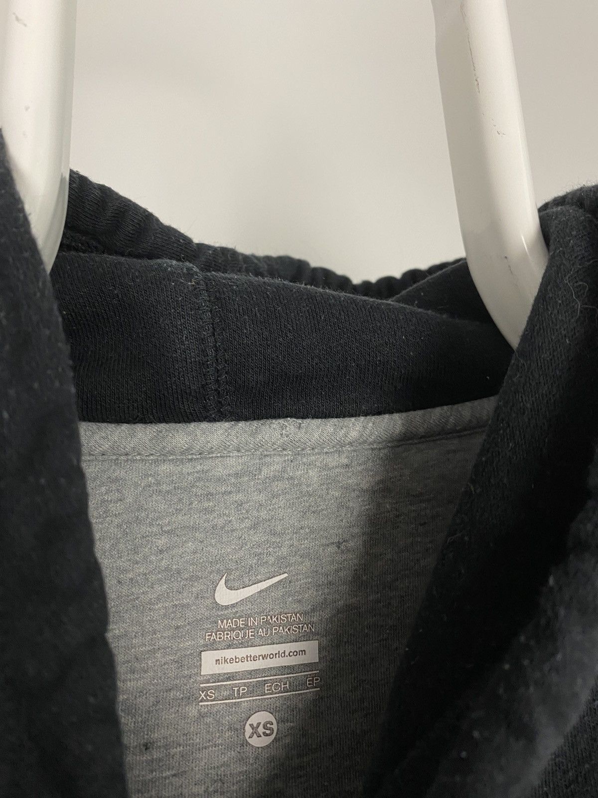 Nike × Vintage Nike spell out center swoosh hoodie black sweatshirt vintage Size US XS / EU 42 / 0 - 3 Thumbnail