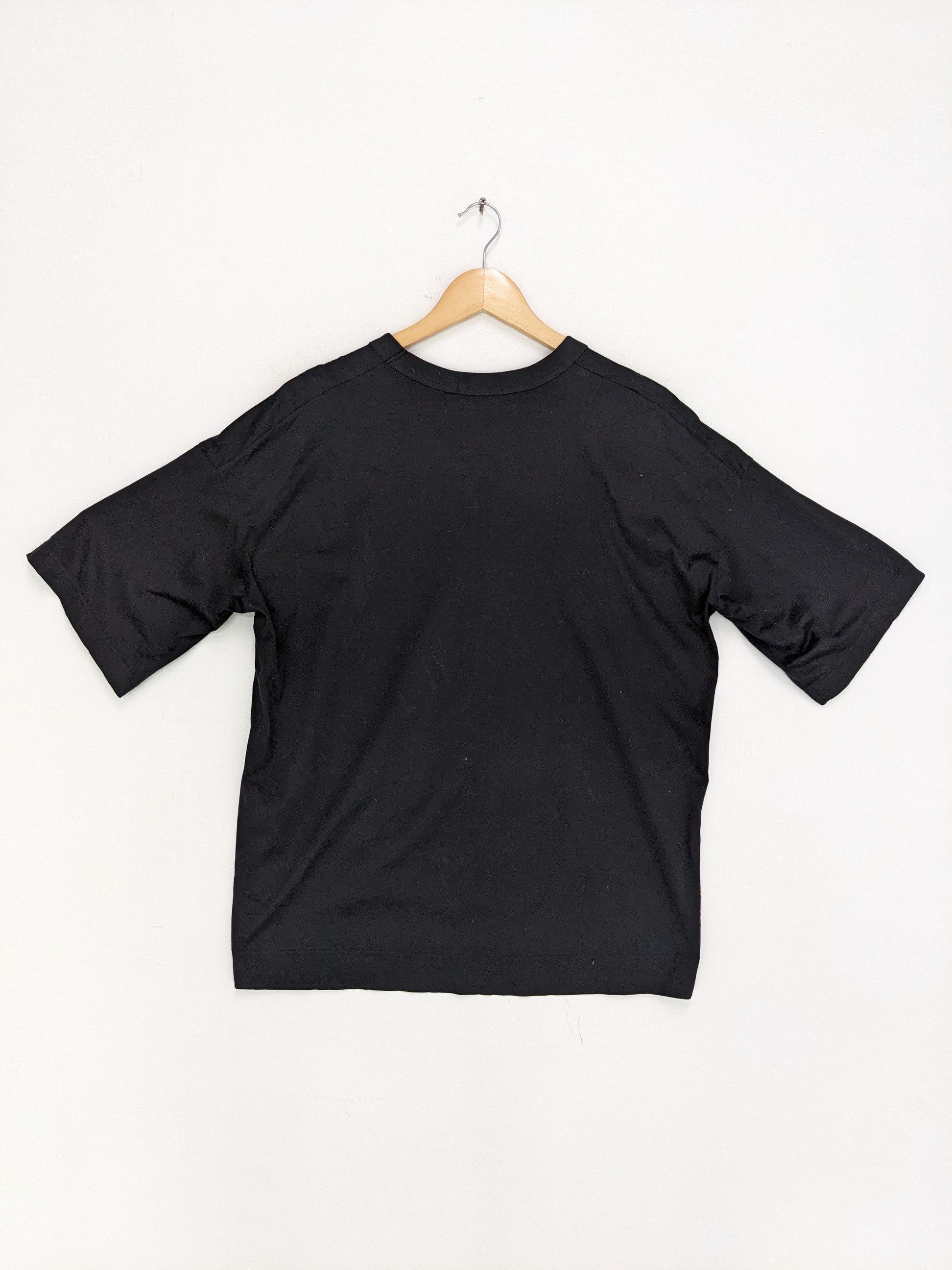 Designer × Jil Sander Jil Sander X Uniqlo Black Tee Size US M / EU 48-50 / 2 - 2 Thumbnail