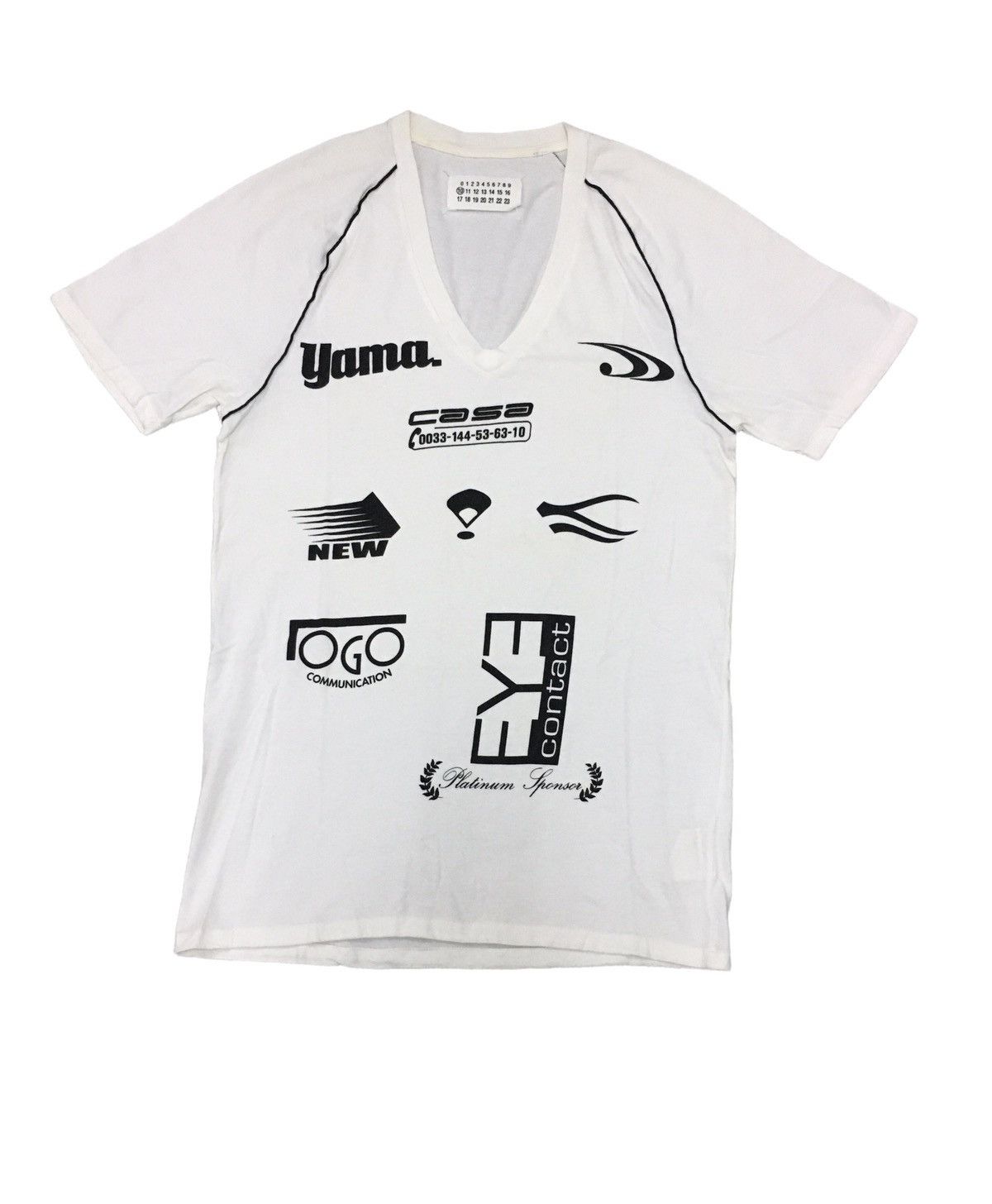 Maison Margiela Maison Martin Margiela v-neck tshirt full logo Size US S / EU 44-46 / 1 - 1 Thumbnail