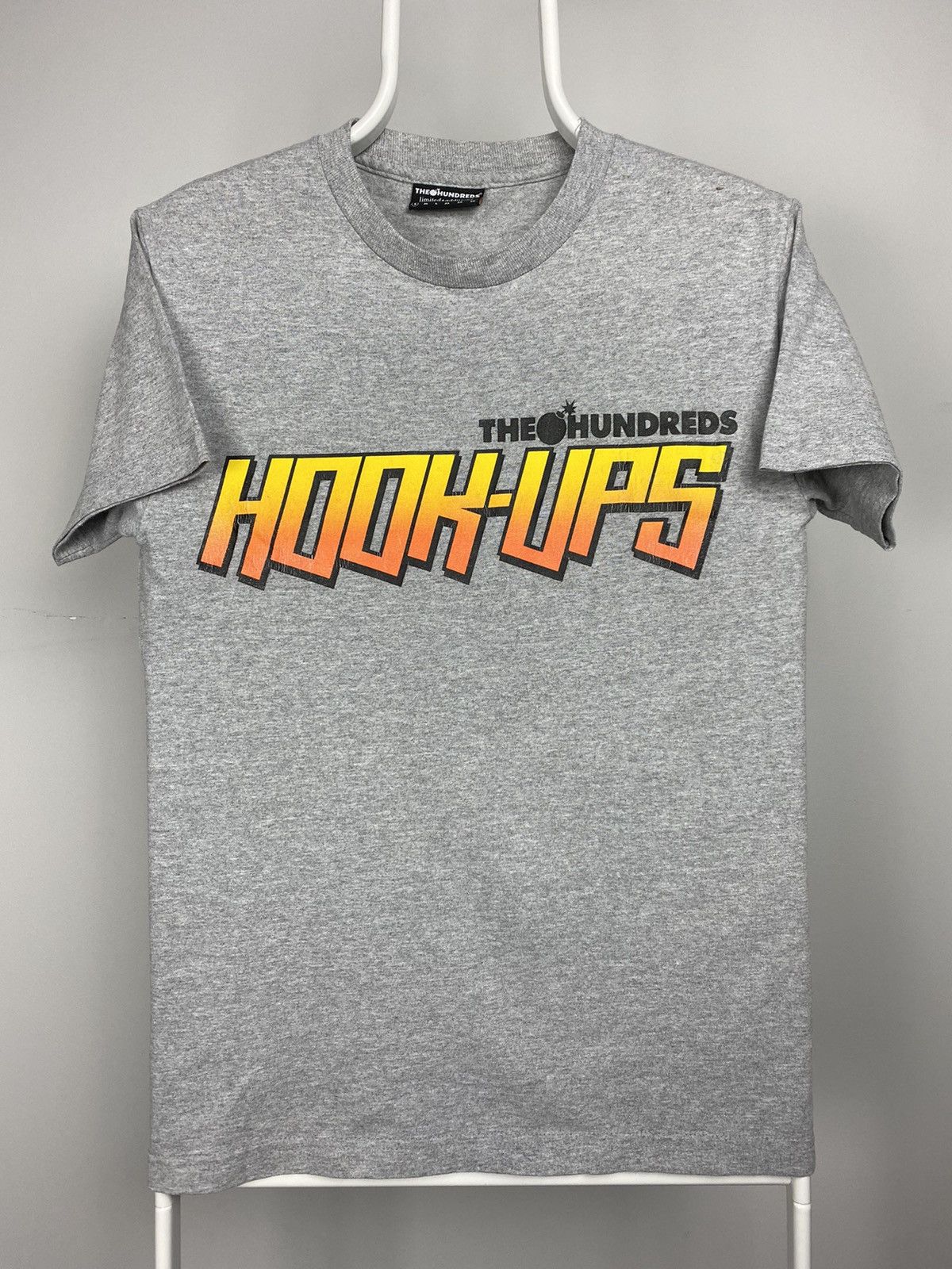 Hook-Ups × The Hundreds × Vintage Vintage Hookups x The Hundreds spell out T-shirt grey skate Size US S / EU 44-46 / 1 - 1 Thumbnail
