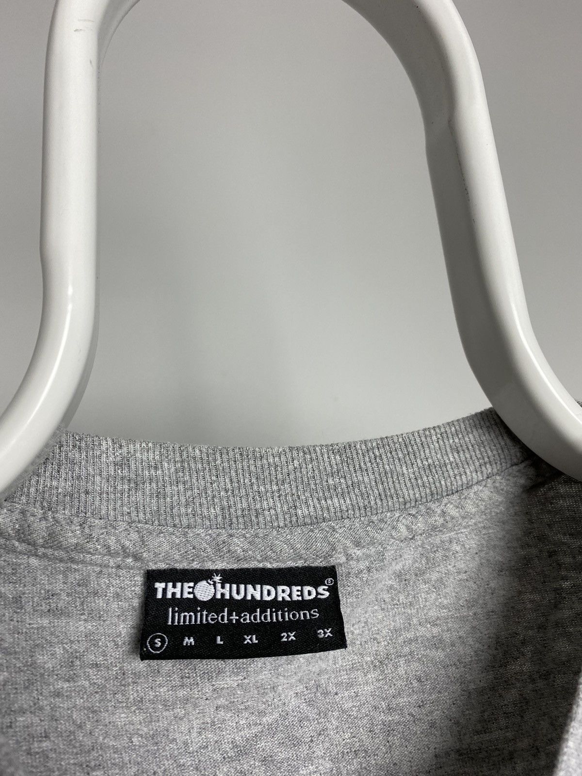 Hook-Ups × The Hundreds × Vintage Vintage Hookups x The Hundreds spell out T-shirt grey skate Size US S / EU 44-46 / 1 - 5 Thumbnail