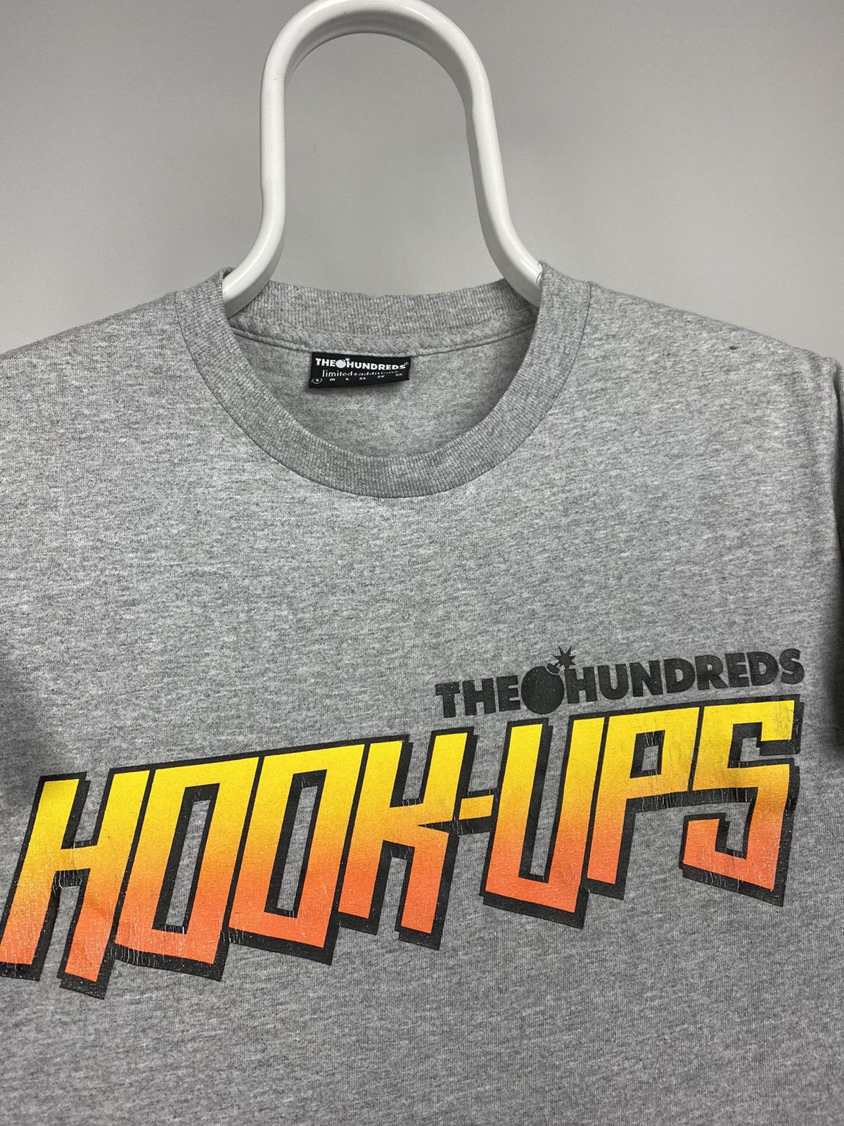Hook-Ups × The Hundreds × Vintage Vintage Hookups x The Hundreds spell out T-shirt grey skate Size US S / EU 44-46 / 1 - 2 Thumbnail