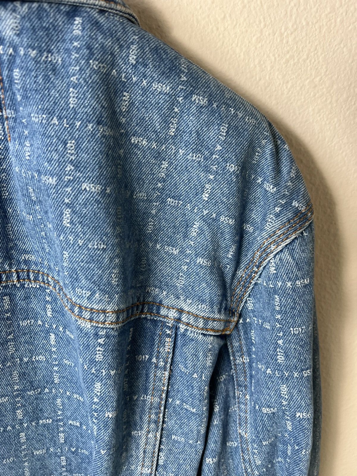 1017 ALYX 9SM 1017 ALYX 9SM Logo Denim Jacket Size US M / EU 48-50 / 2 - 7 Thumbnail