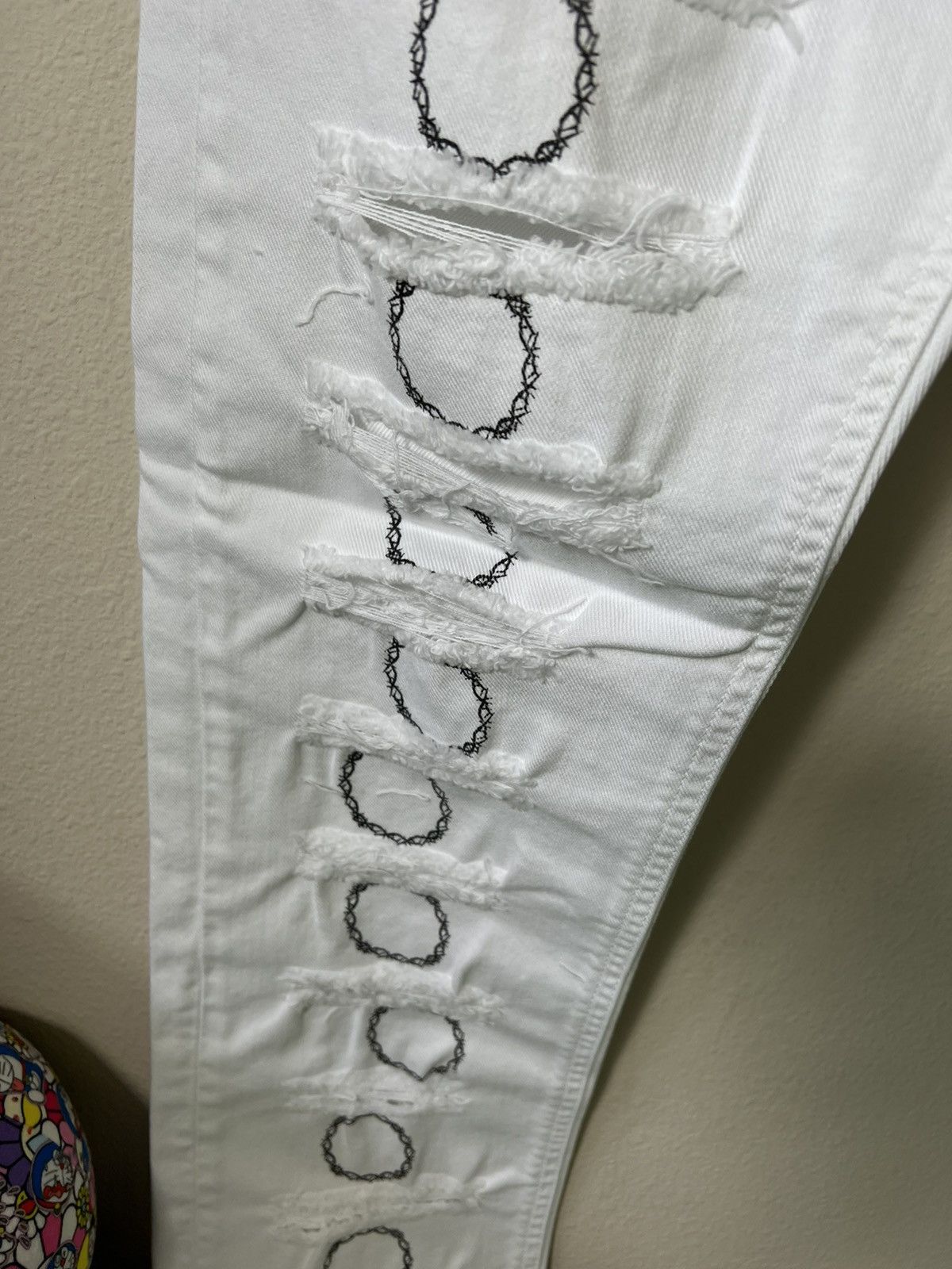 1017 ALYX 9SM 1017 ALYX 9SM Thorn Slash Denim White Size US 32 / EU 48 - 3 Thumbnail