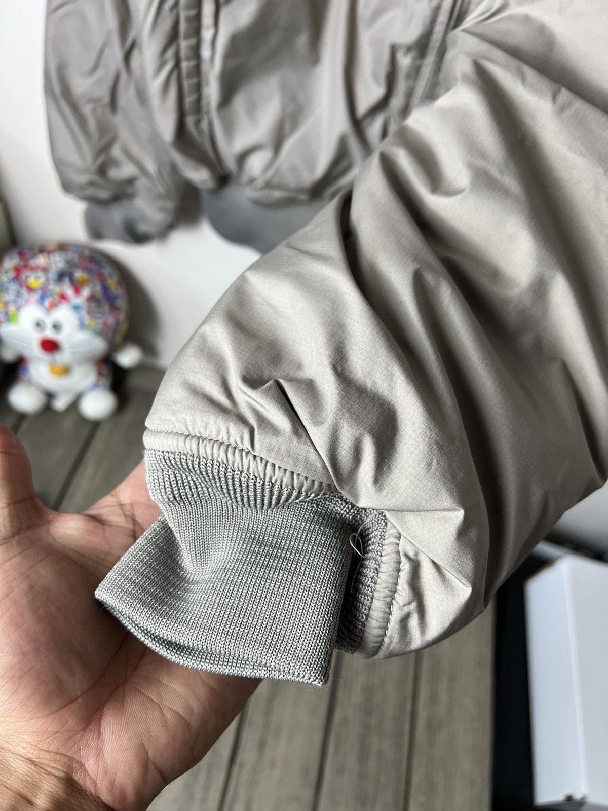 1017 ALYX 9SM × Alyx 1017 ALYX 9SM Taupe Cropped Nylon Bomber Size US XL / EU 56 / 4 - 4 Thumbnail