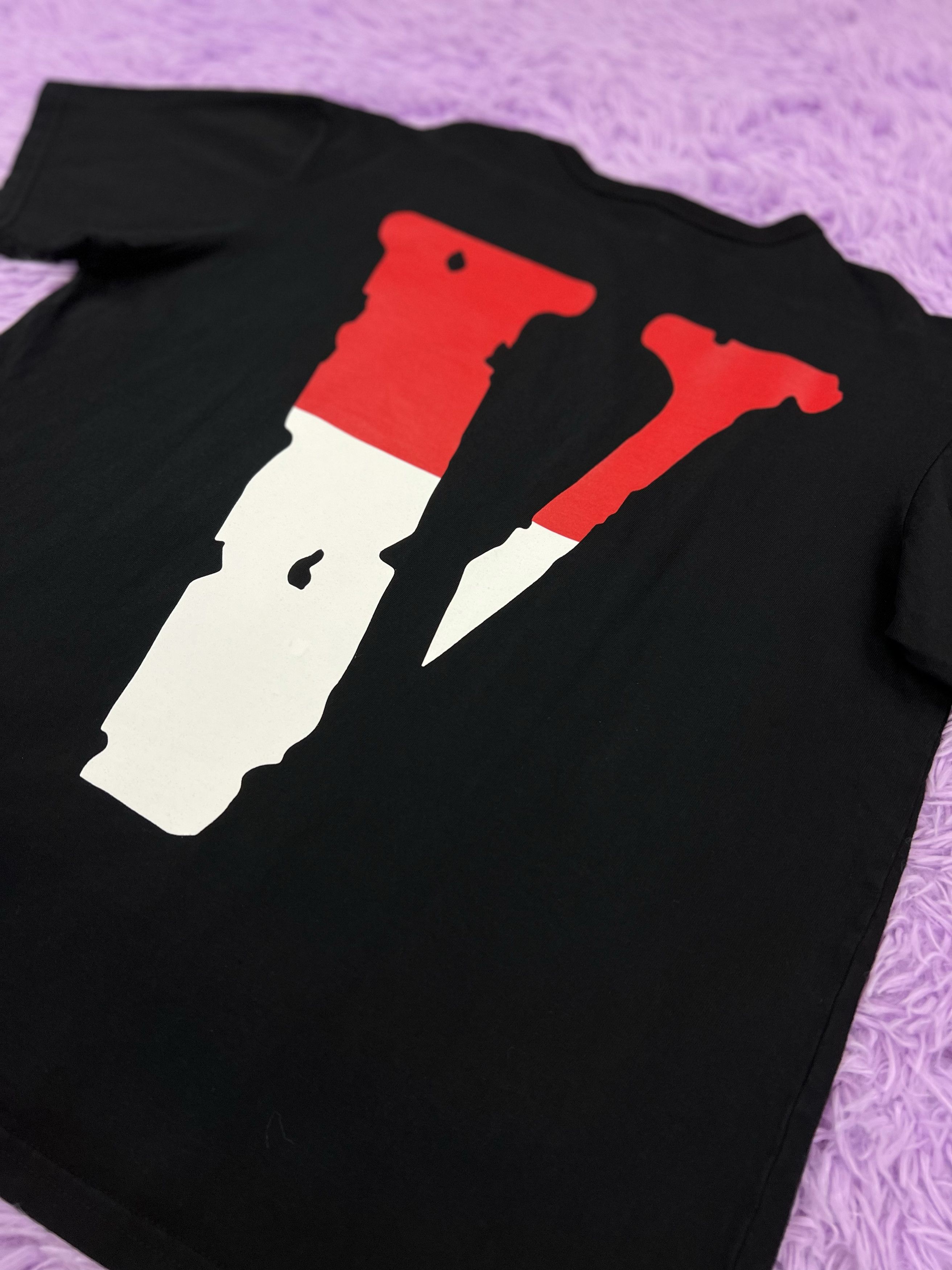 Vlone Vlone Friends Indonesia Tee Medium Size US M / EU 48-50 / 2 - 4 Thumbnail