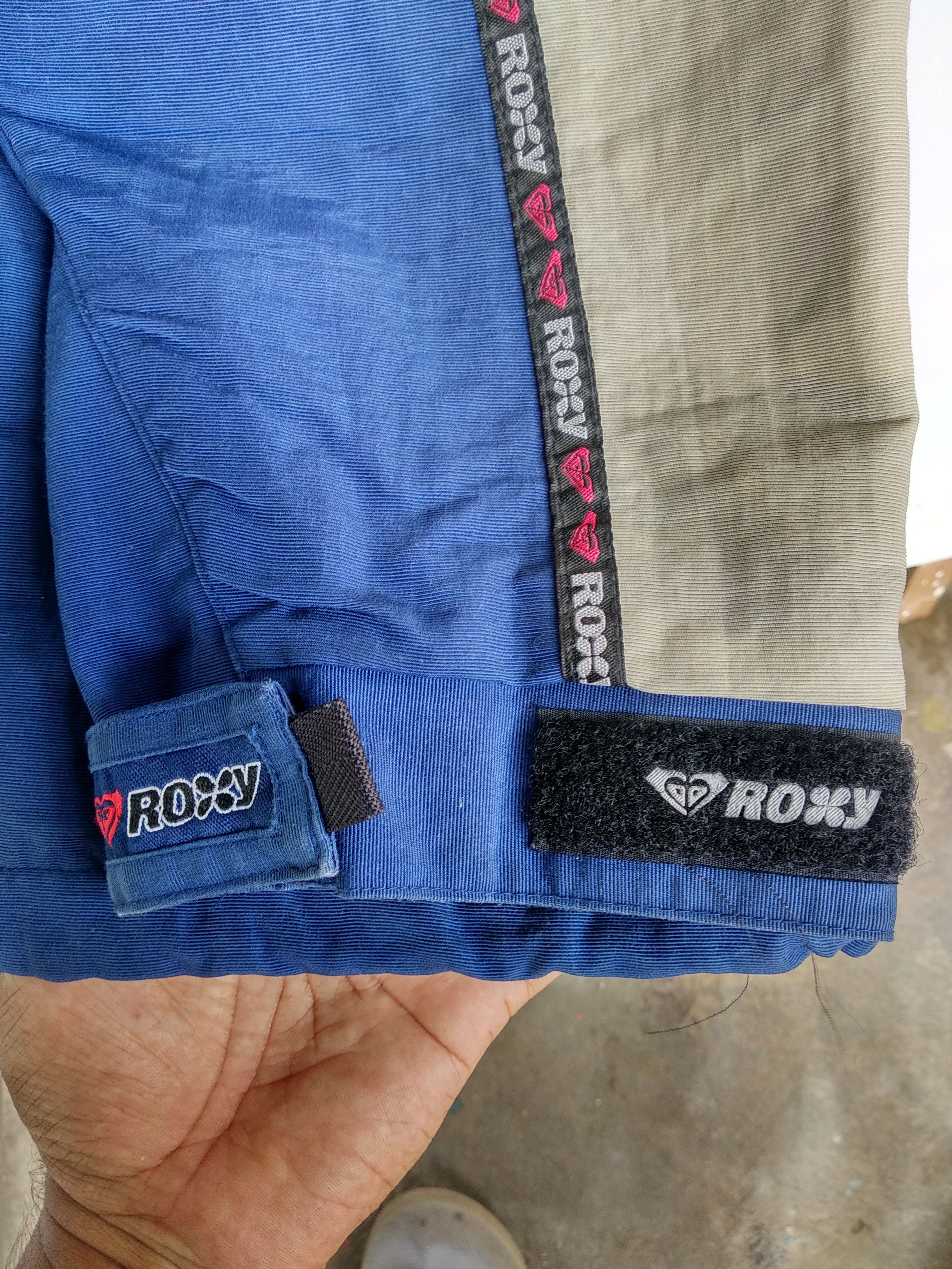 Vintage Vintage Roxy Snow Hoodie Jacket/Size L/Good Condition. Size US L / EU 52-54 / 3 - 5 Thumbnail