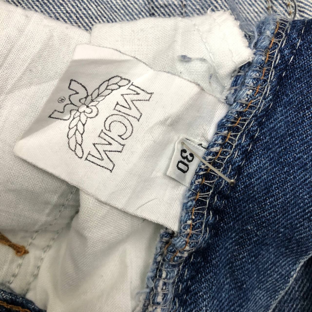 MCM P193 VTG JEAN DE LUXE x MCM High waist JEANS Size 28" / US 6 / IT 42 - 9 Thumbnail