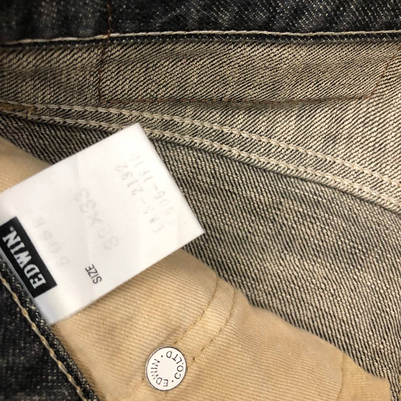 Edwin P176 VTG EDWIN DISTRESSED WORKWEAR DENIM Size US 34 / EU 50 - 13 Thumbnail