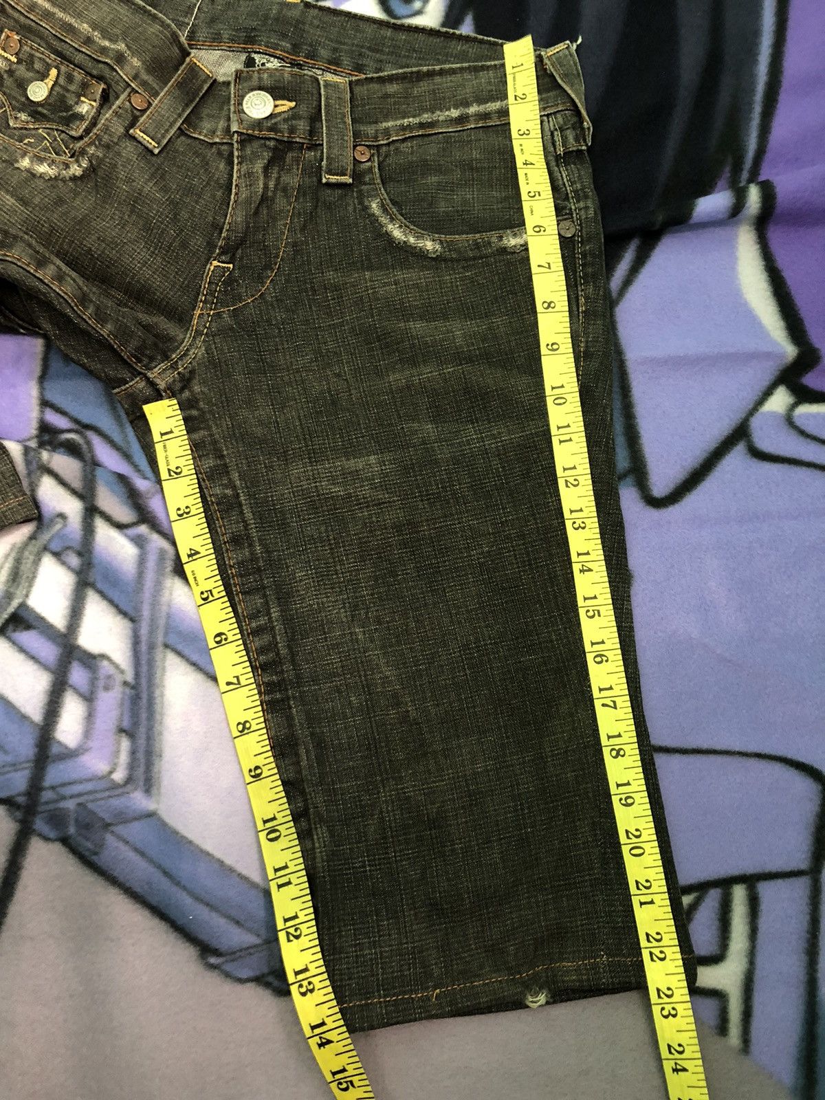 True Religion × Vintage VINTAGE TRUE RELIGION JOEY SHORT DISTRESSED DENIM JEANS Size US 31 - 10 Thumbnail