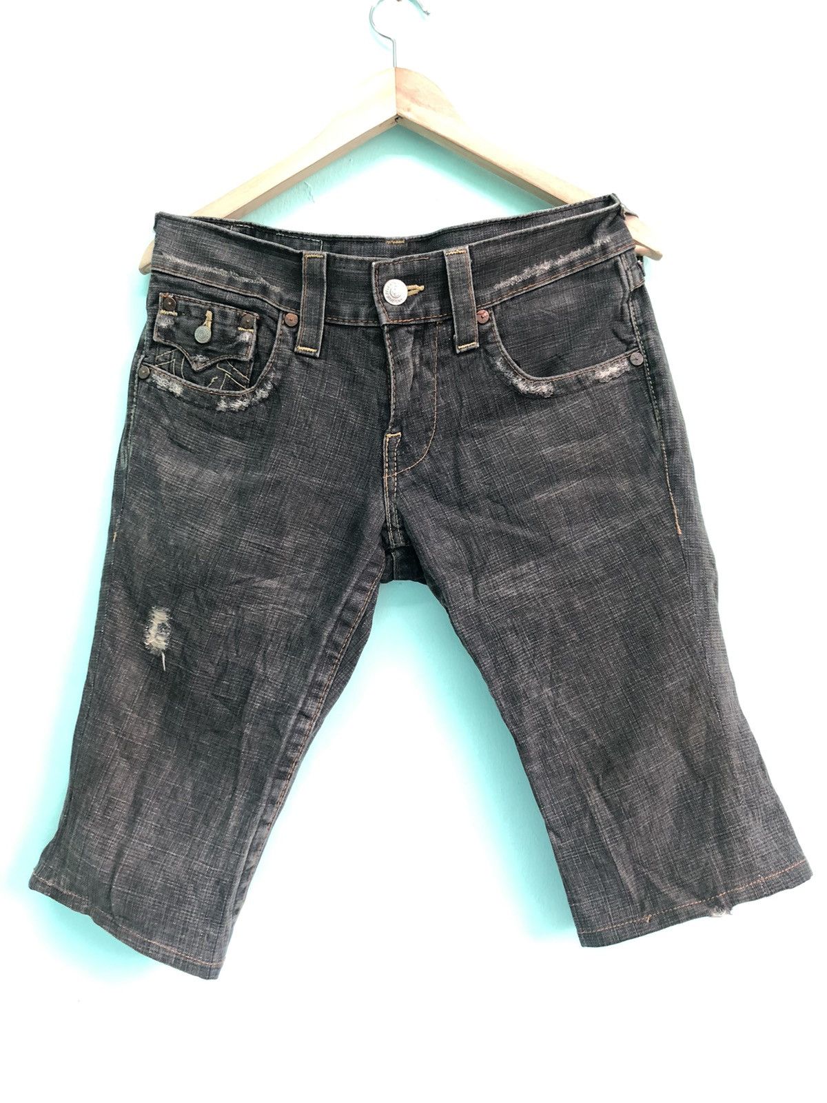 True Religion × Vintage VINTAGE TRUE RELIGION JOEY SHORT DISTRESSED DENIM JEANS Size US 31 - 4 Thumbnail