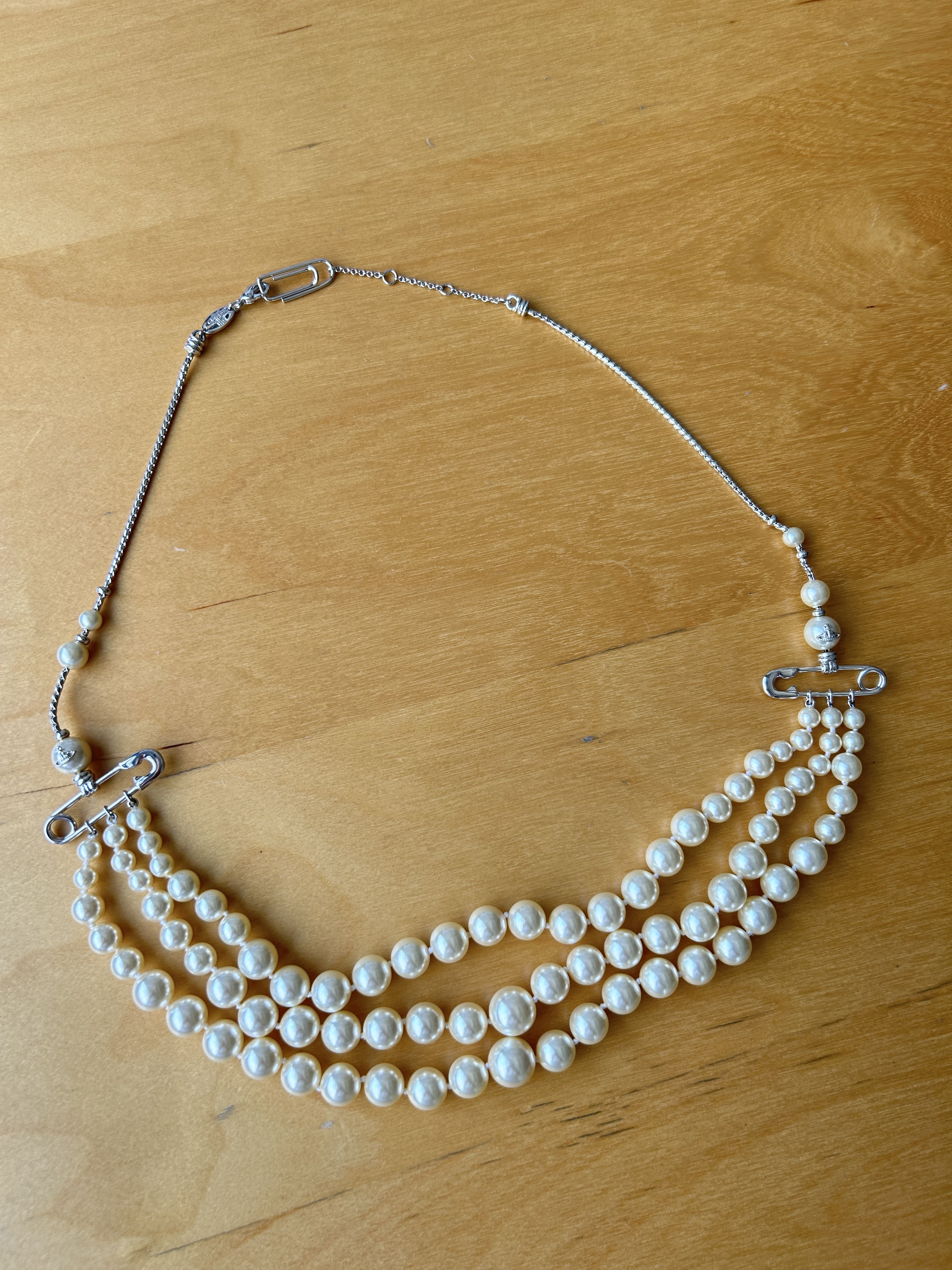 Vivienne Westwood Epic 3 row Pearl necklace w/ paper clip / safety pin & orb Size ONE SIZE - 1 Thumbnail
