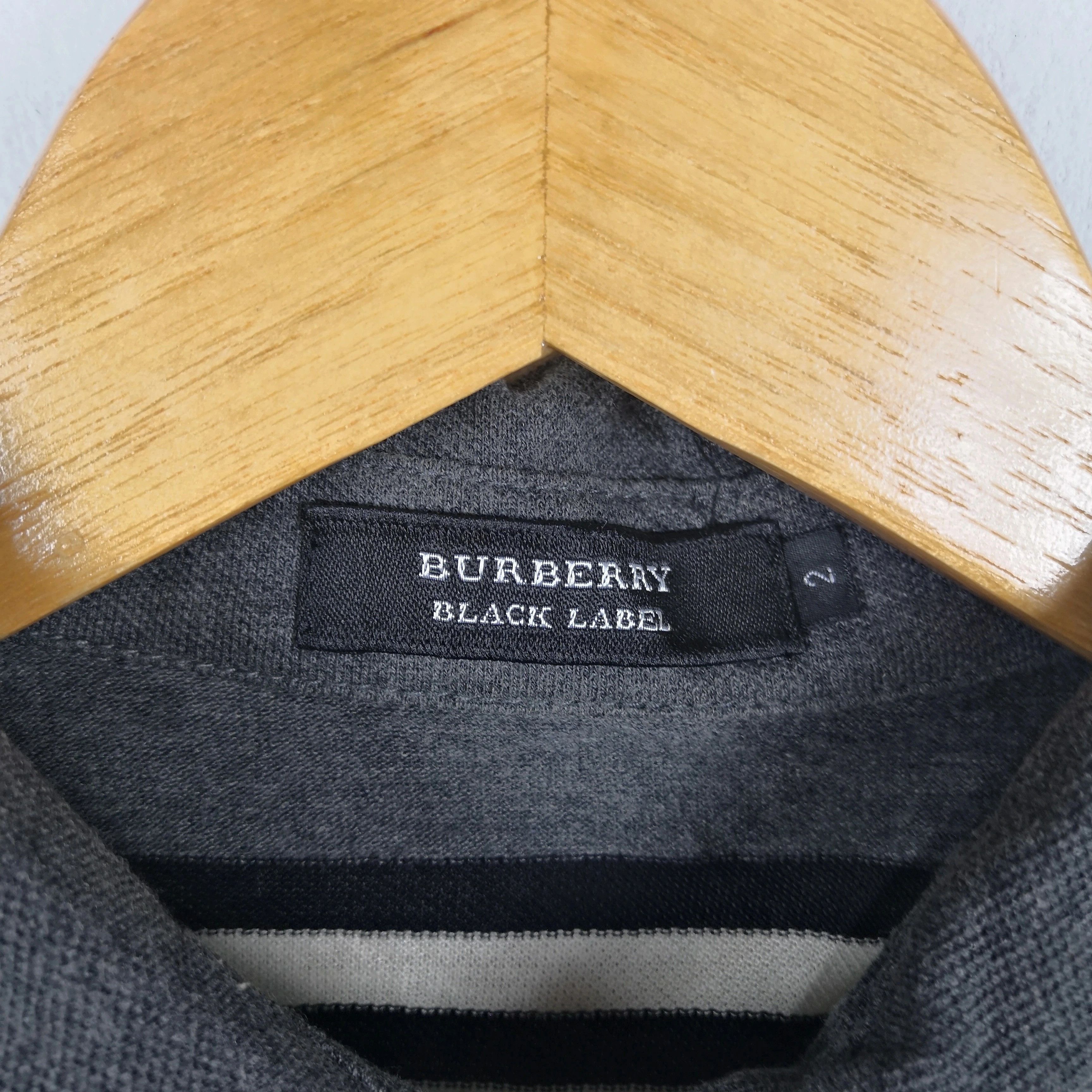 Burberry Burberry Tee Shirt Stripe T-Shirt Burberry Tees | BS17912. Size US M / EU 48-50 / 2 - 8 Thumbnail