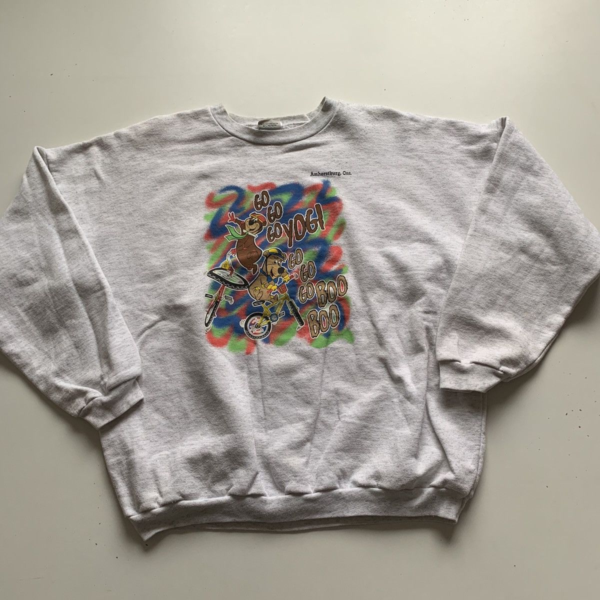 Cartoon Network × Vintage Vintage 1990s Yogi Bear Hanna Barbara Graphic Crewneck Rare Size US M / EU 48-50 / 2 - 1 Thumbnail