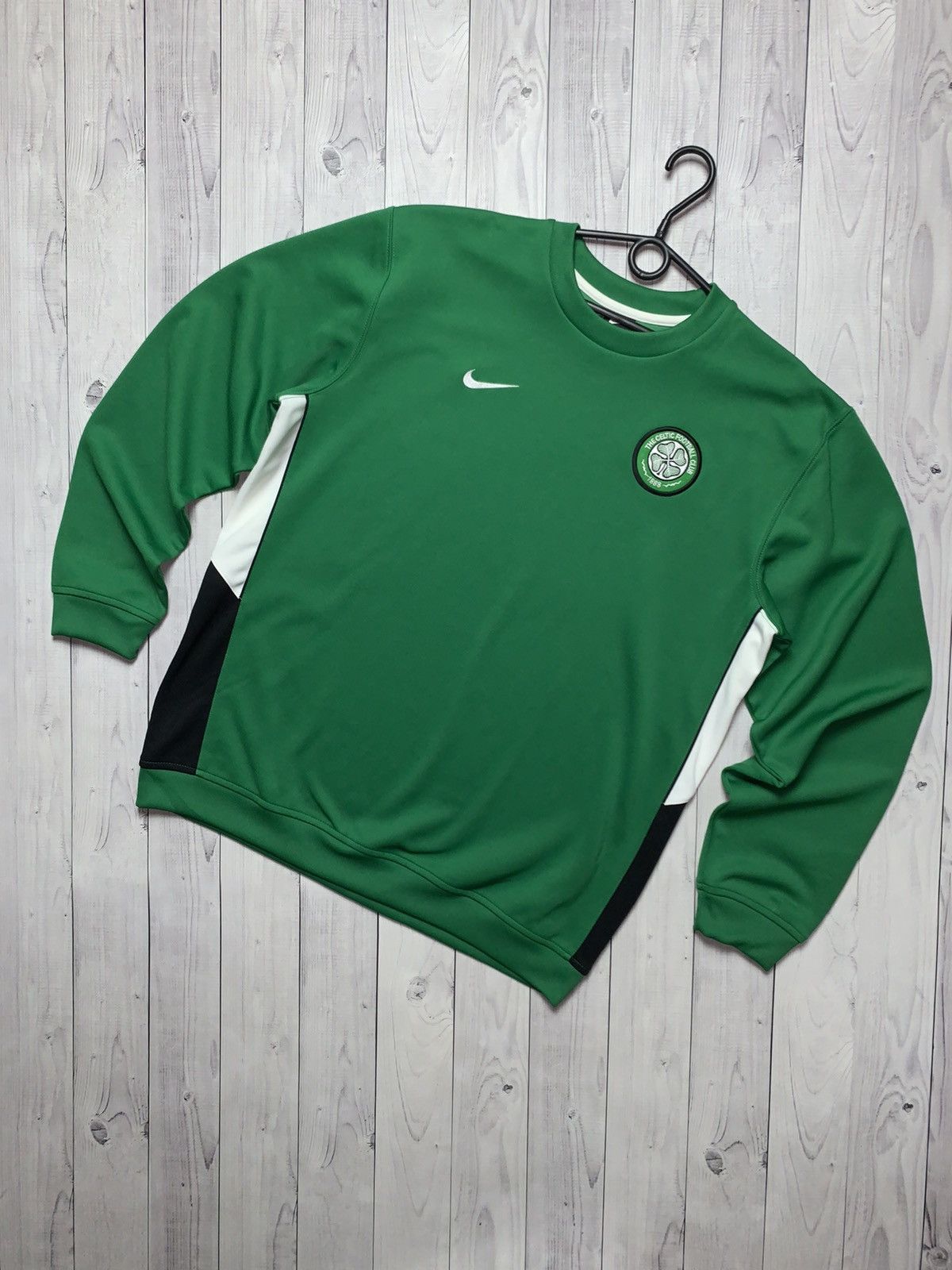 Pre-owned Nike X Soccer Jersey Vintage Nike Celtics Soccer Sweatshirt Size L In Green