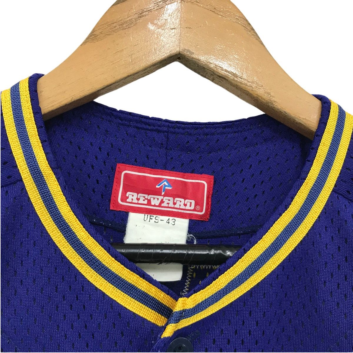 Sports Specialties × Vintage Vintage Dangerous Jersey Sports Size US M / EU 48-50 / 2 - 5 Thumbnail