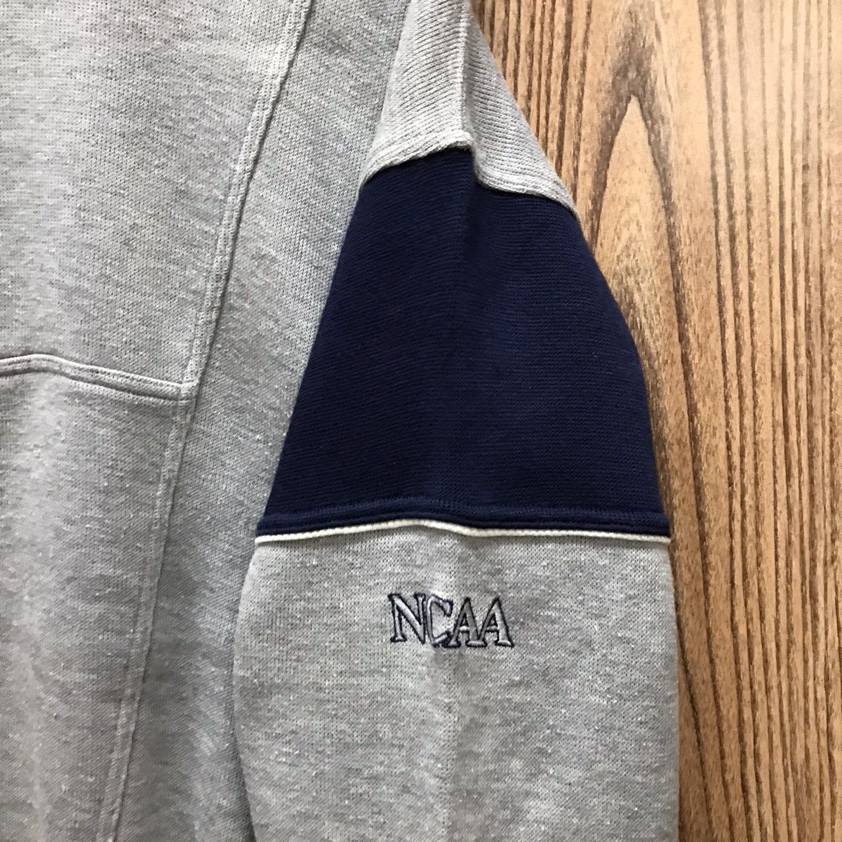 NCAA × Vintage Vintage NCAA HalfZip Sweatshirt Size US M / EU 48-50 / 2 - 4 Thumbnail