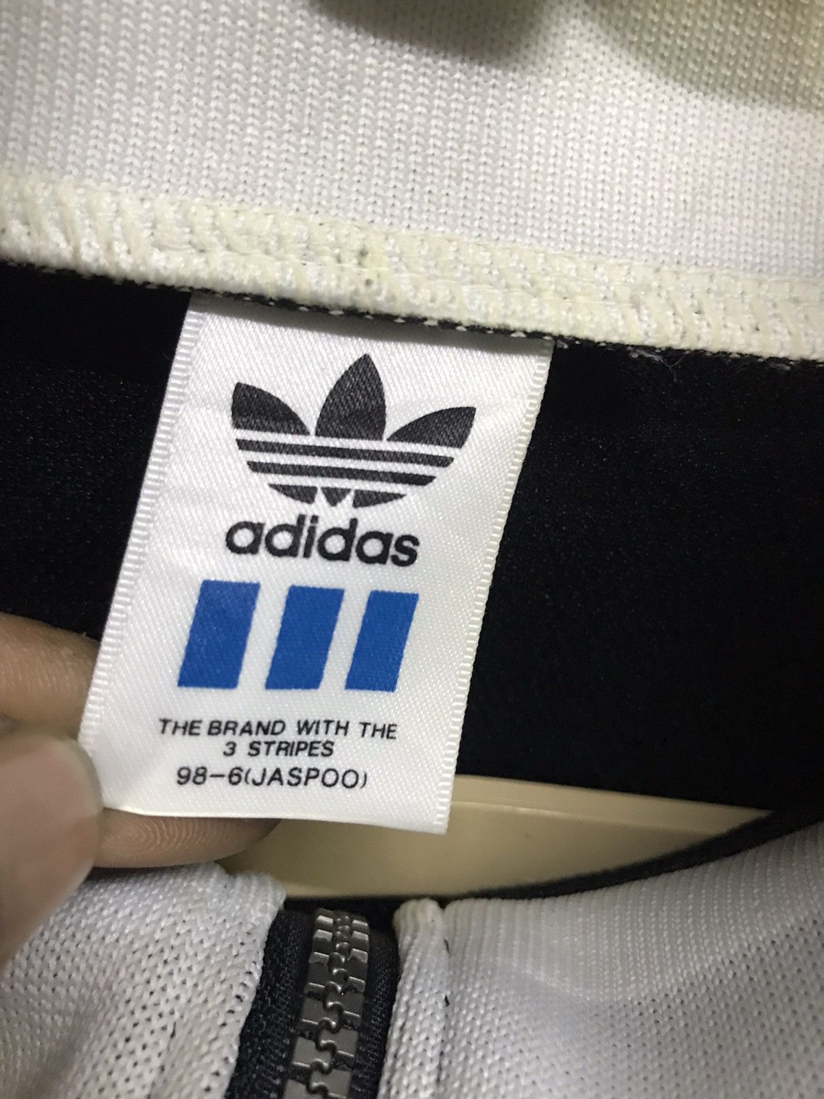 Adidas × Vintage Vintage adidas sweater Size US L / EU 52-54 / 3 - 3 Thumbnail