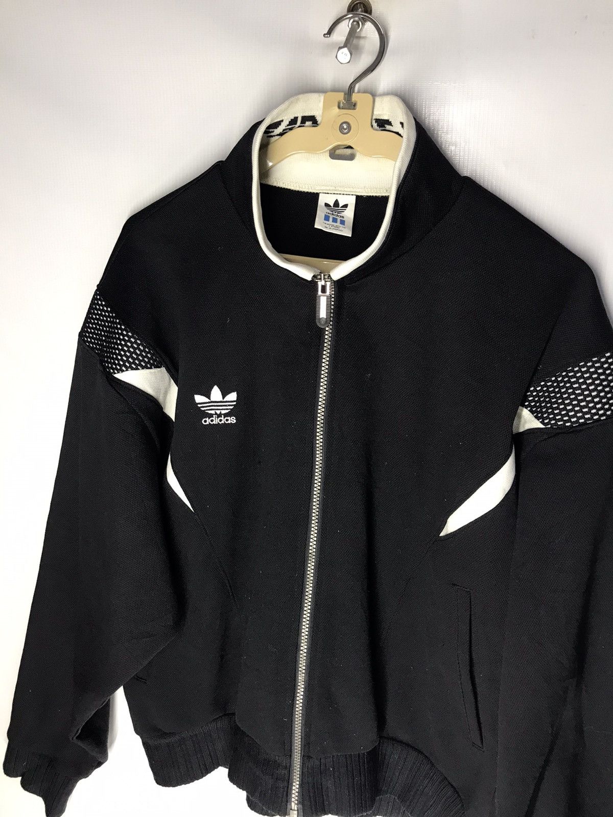 Adidas × Vintage Vintage adidas sweater Size US L / EU 52-54 / 3 - 6 Thumbnail