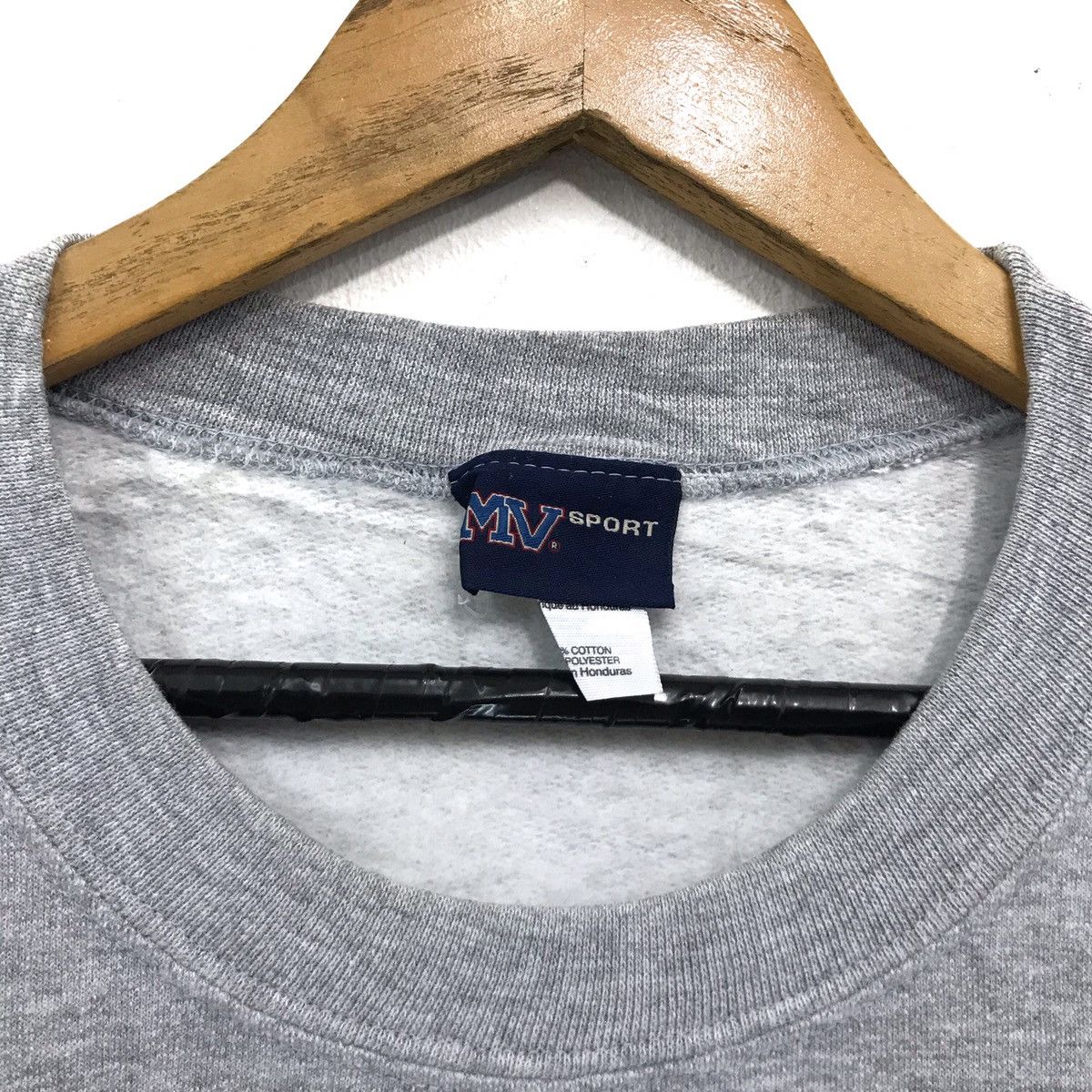 Vintage Vintage Cove Haven Resort Sweatshirt Crew Neck Size US L / EU 52-54 / 3 - 4 Thumbnail