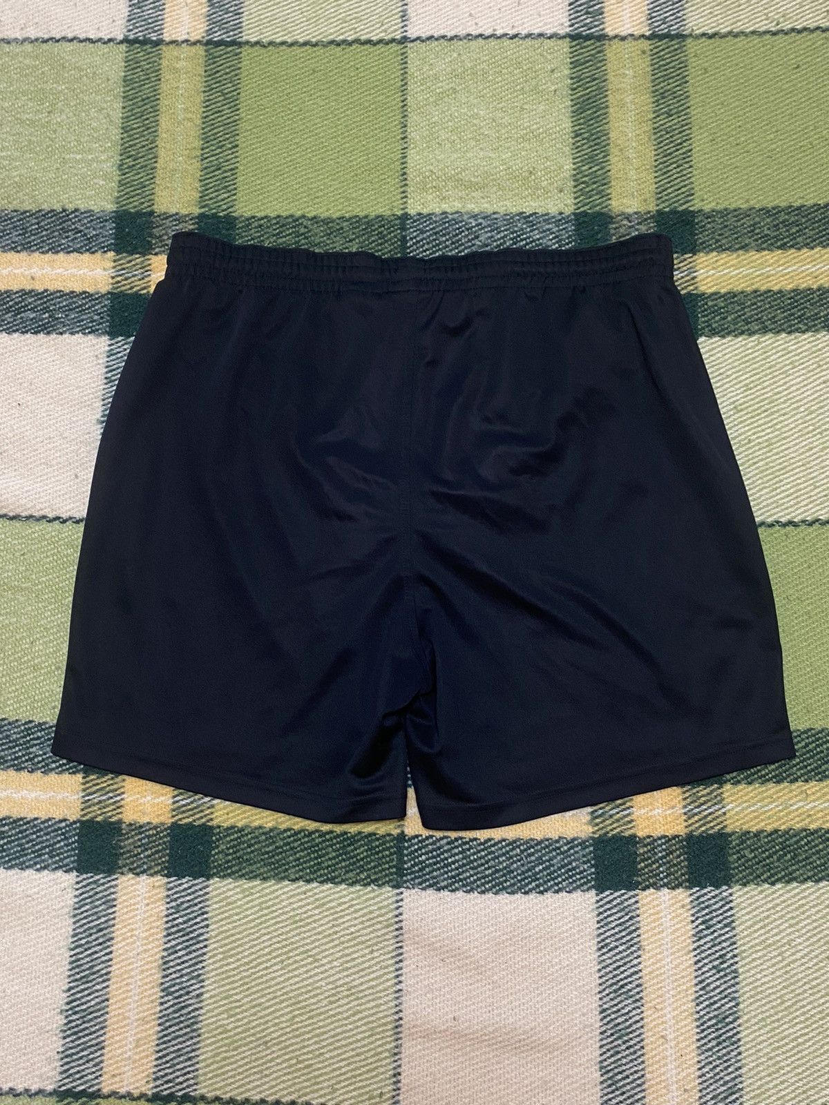 Nike Vintage Nike shorts streetwear swoosh casual y2k size L Size US 34 / EU 50 - 2 Thumbnail