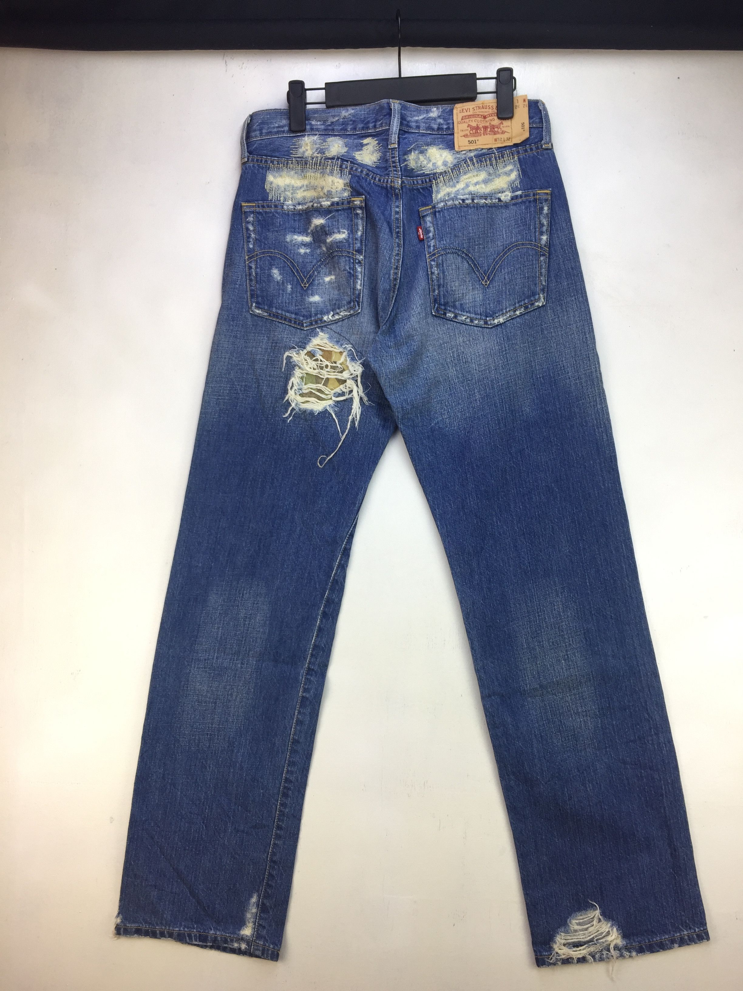 Levi's LEVIS 501 THRASHED RIPPED DISTRESSED PANT Size US 32 / EU 48 - 4 Thumbnail
