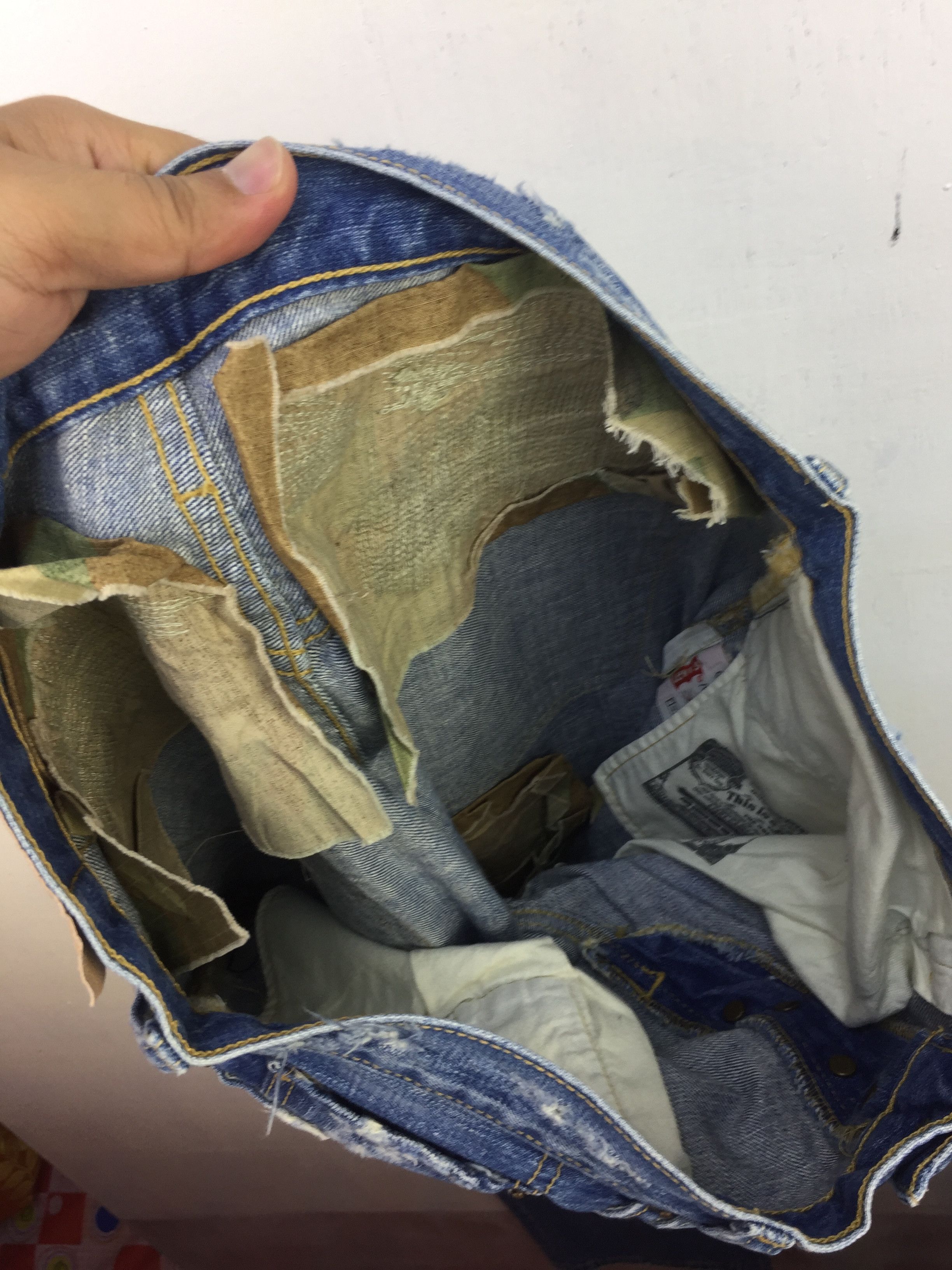 Levi's LEVIS 501 THRASHED RIPPED DISTRESSED PANT Size US 32 / EU 48 - 8 Thumbnail
