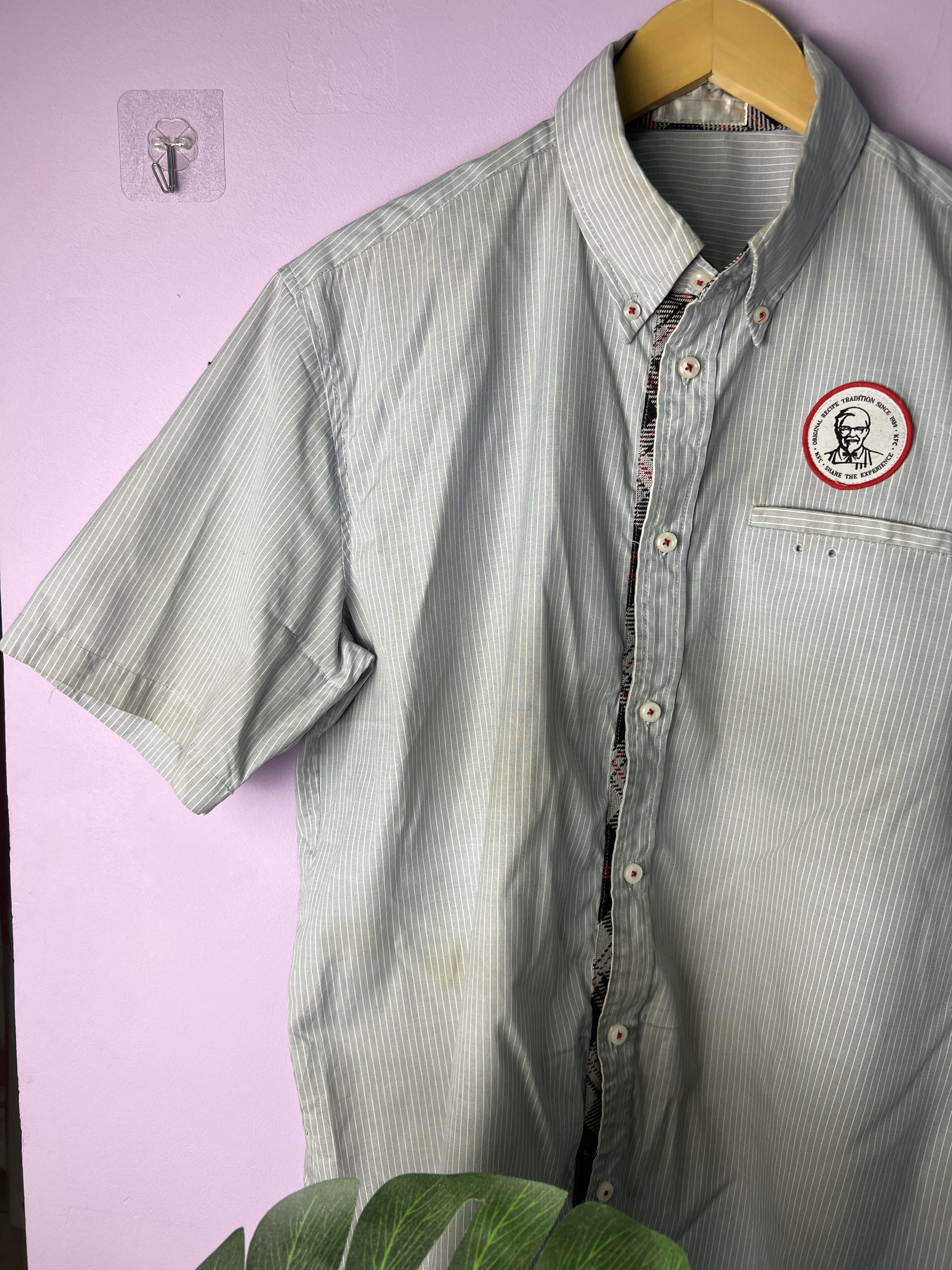 Japanese Brand 🔥Vintage KFC Shirts Size US L / EU 52-54 / 3 - 4 Thumbnail