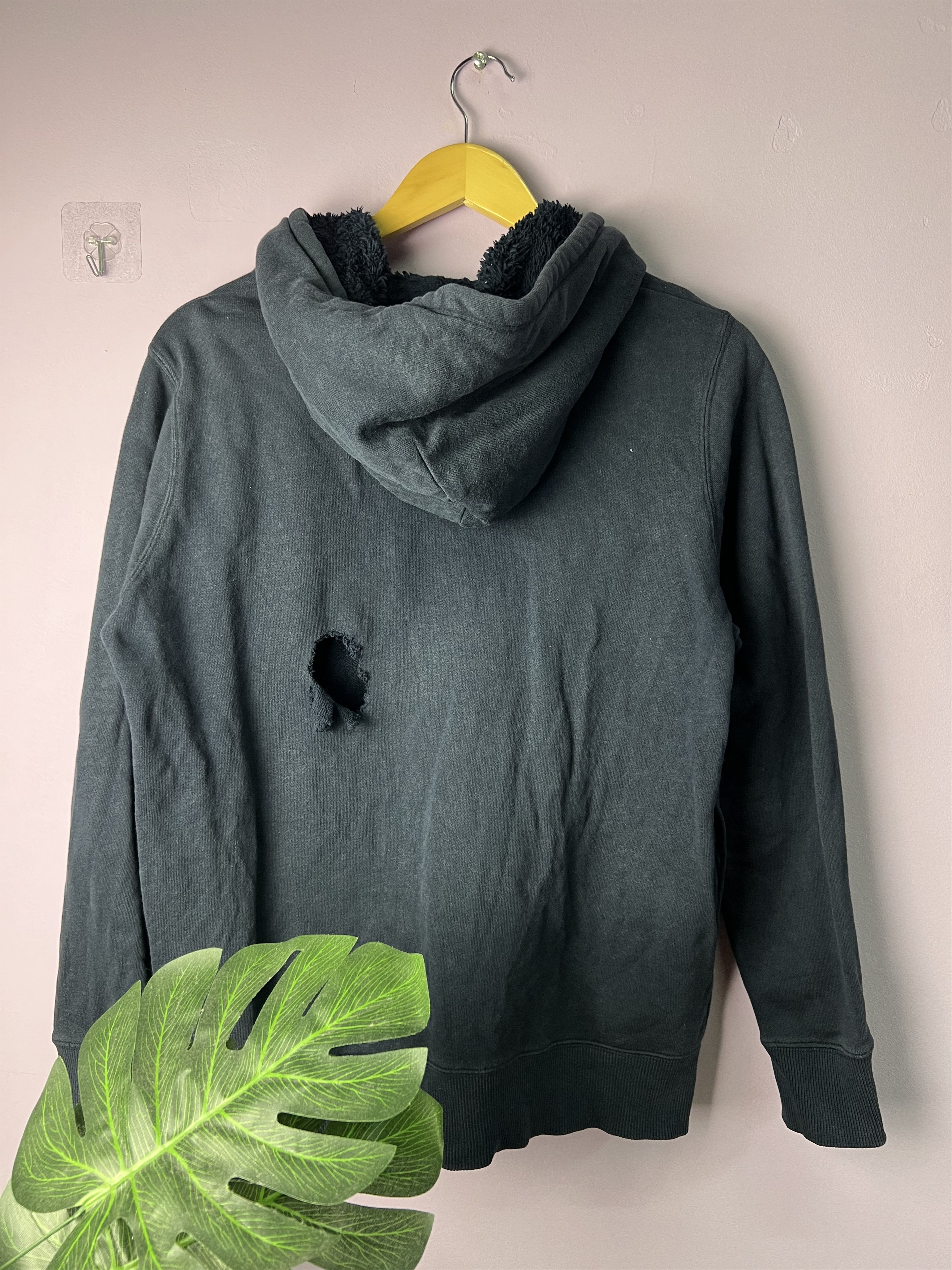 Cartoon Network × Uniqlo 🔥Distressed Ernie & Bert Hoodies Size US M / EU 48-50 / 2 - 2 Thumbnail