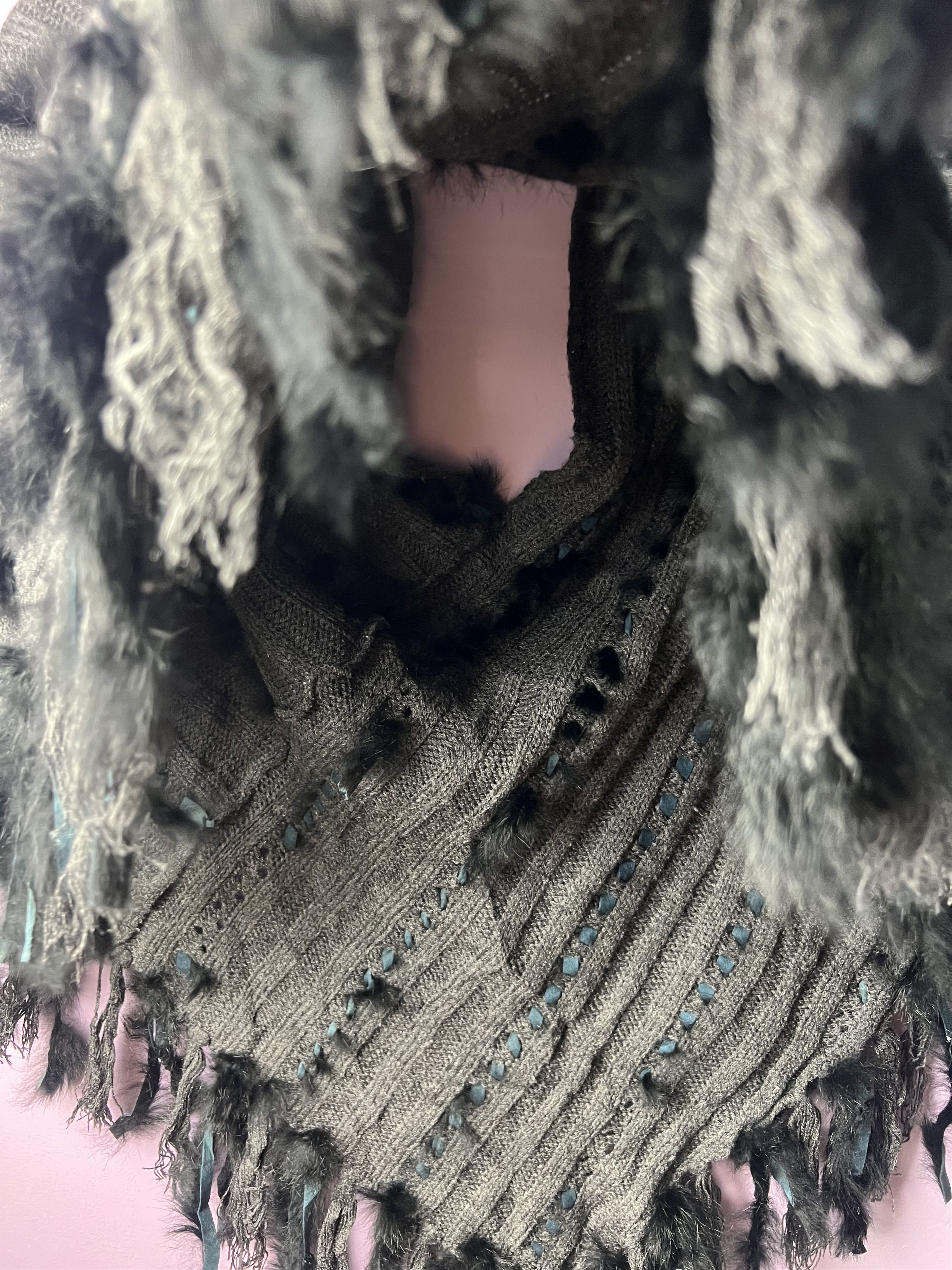 Black Label 🔥Vintage Dig Deep Black Label Knit Shawl Size ONE SIZE - 6 Thumbnail